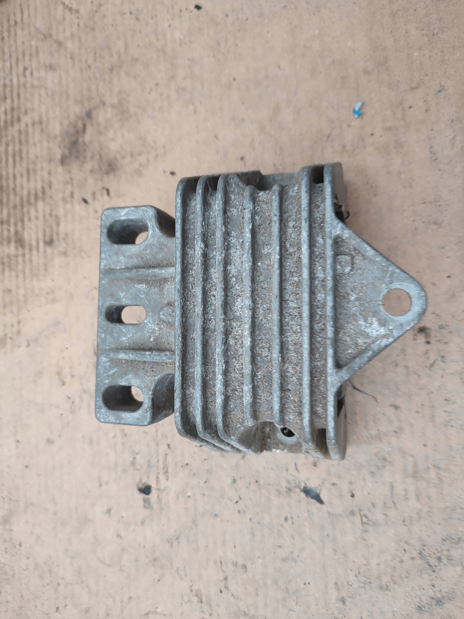 holder engine mount audi tt 8n