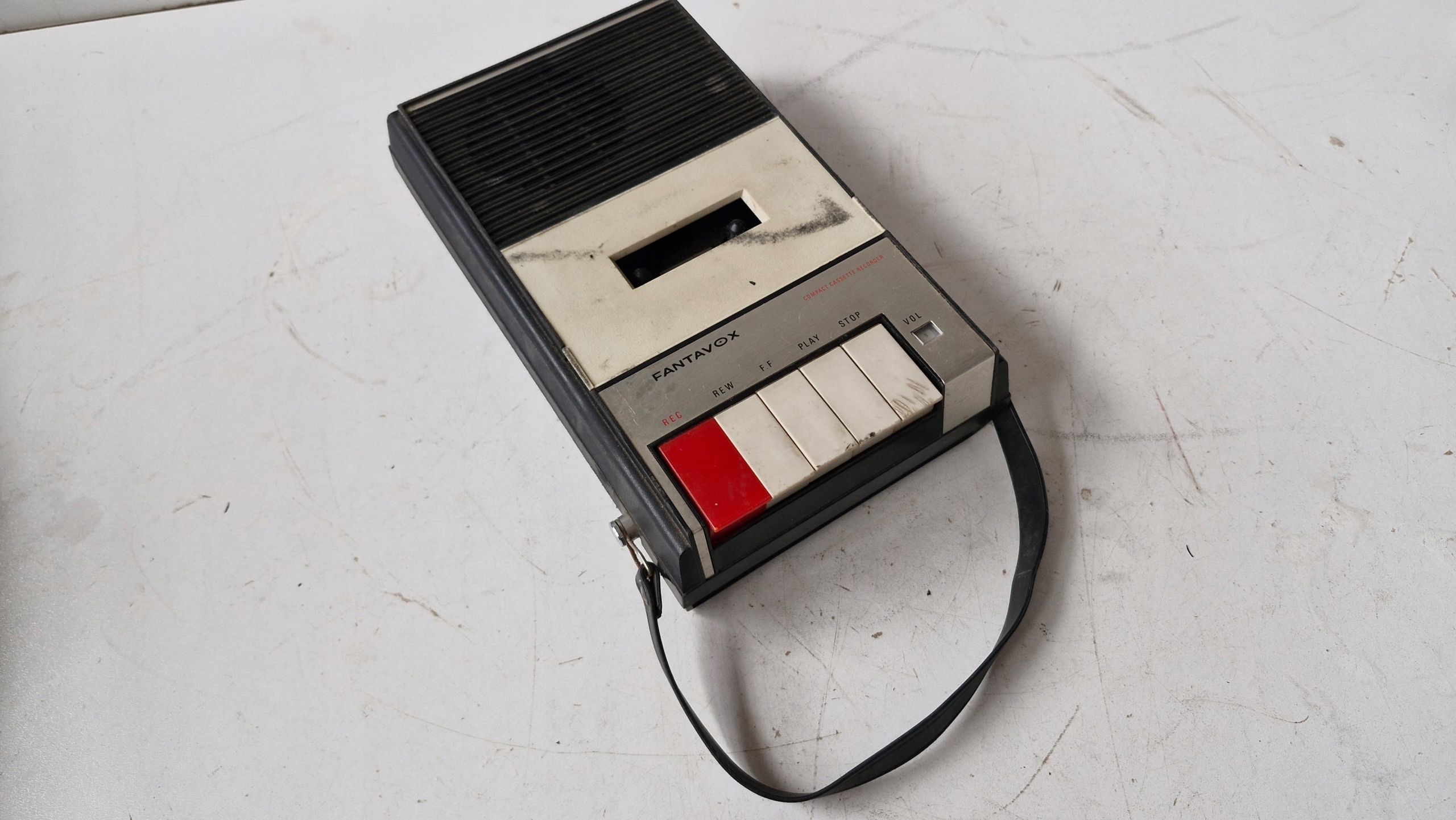 STARY ZABYTKOWY MAGNETOFON KASETOWY PRZENOŚNY FANTAVOX TPC-2 STAN DB GWR