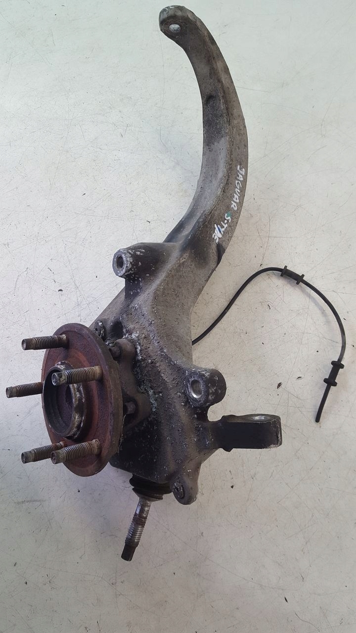 swing front front left Jaguar STYPE 4.0 V8