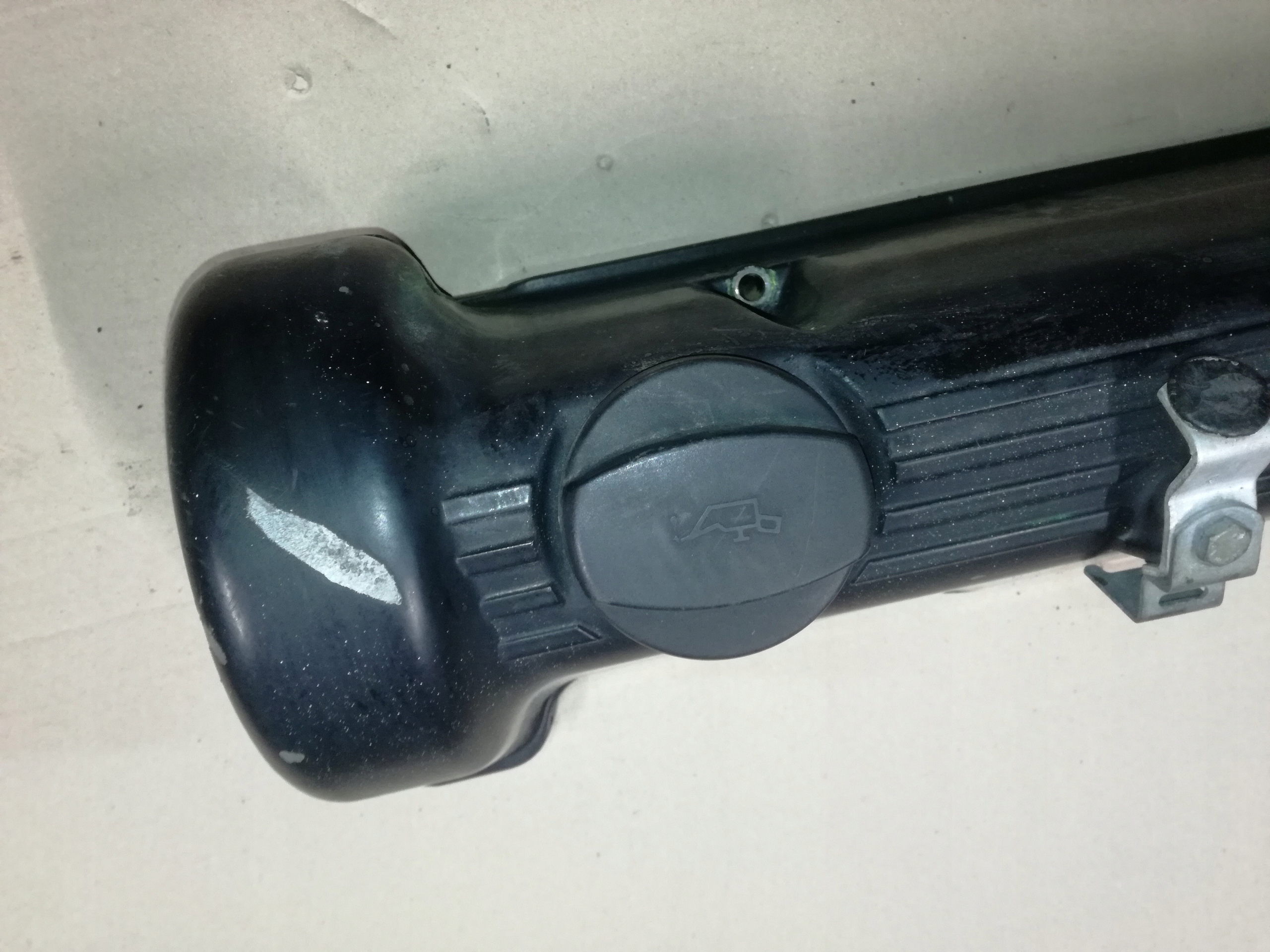 Abdeckung der Ventile MERCEDES W126 107 V8 1170160705