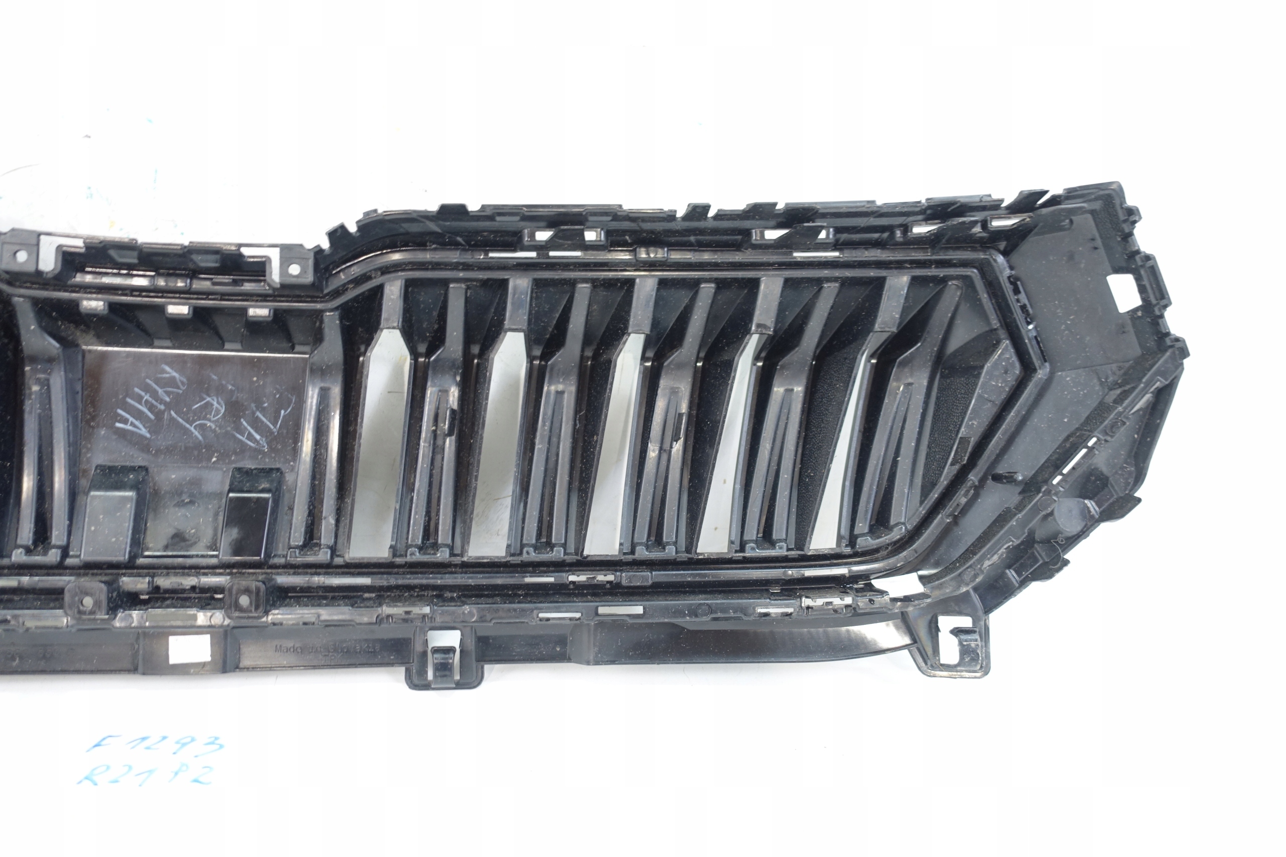 SKODA KAROQ 57A 2017- front PREKLADgrill bumper front 57A853653G