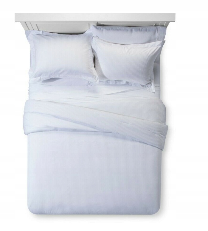 Hotelové povlečení damašek 200x200cm 2x 50x70 překrytí Pruhy 4 mm