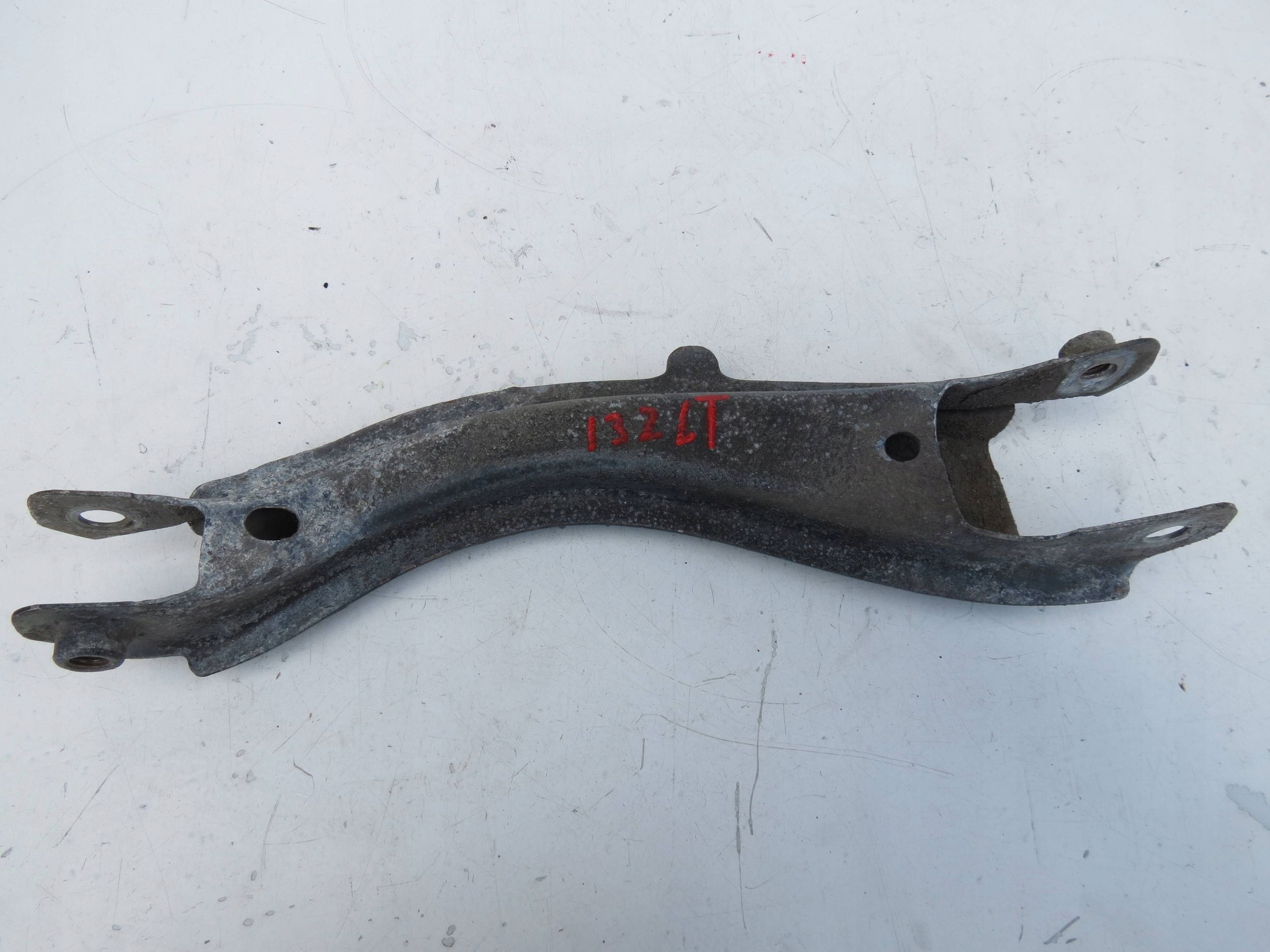 Querlenker links heck VOLVO S60 und 2.4 B 140KM R5 2001r