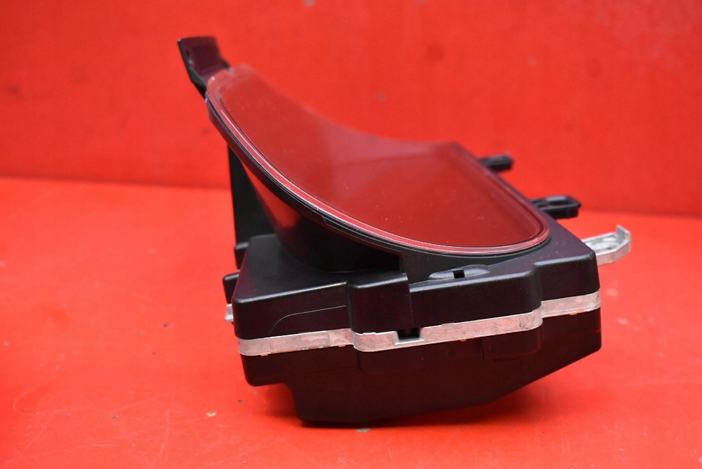 dials display VIRTUAL EU P32311443 VOLVO V60 2 II 2.0 B5 250 KM 18-21