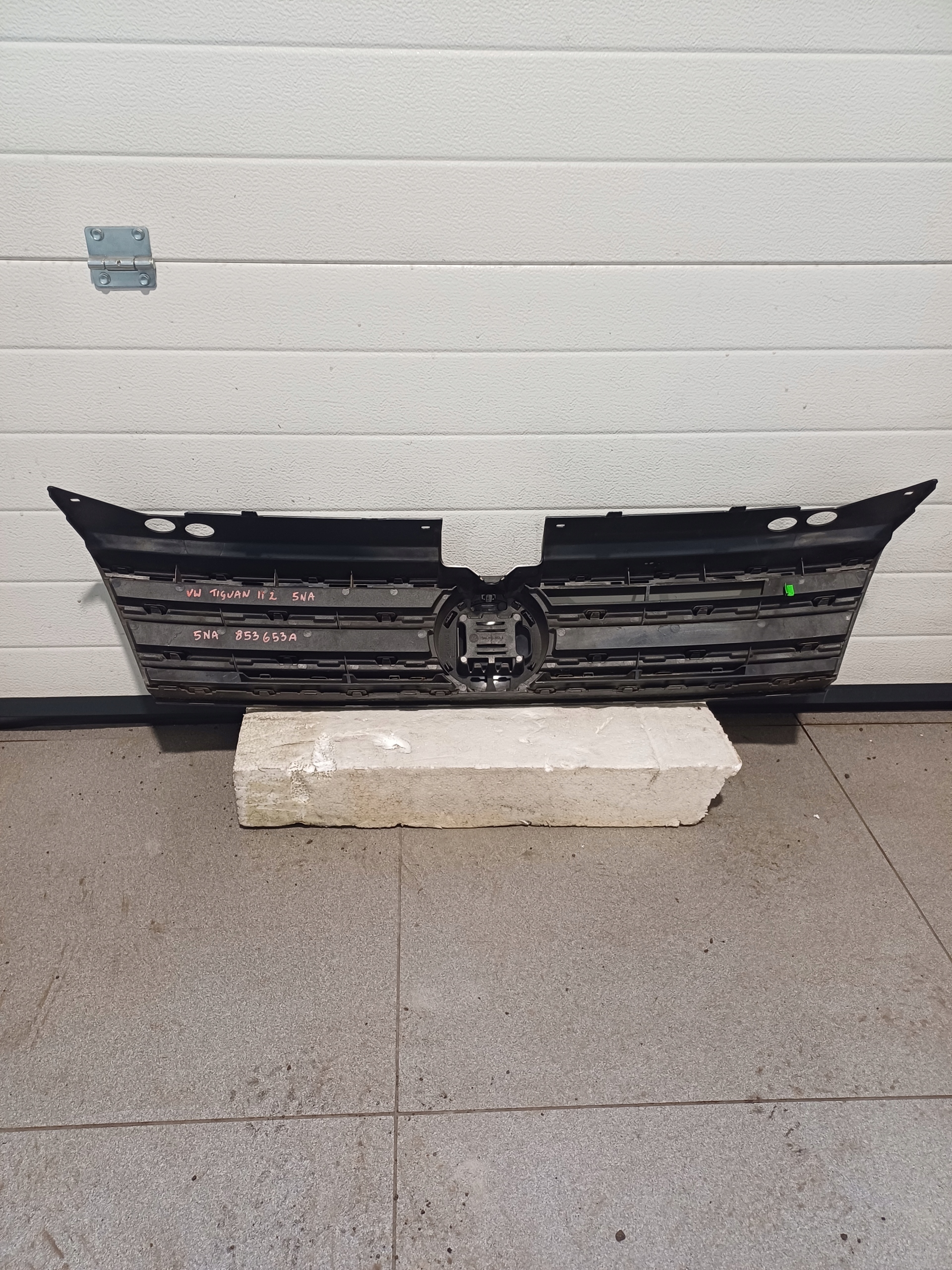 Grill VW TIGUAN 2 II 5NA 5NA853653A