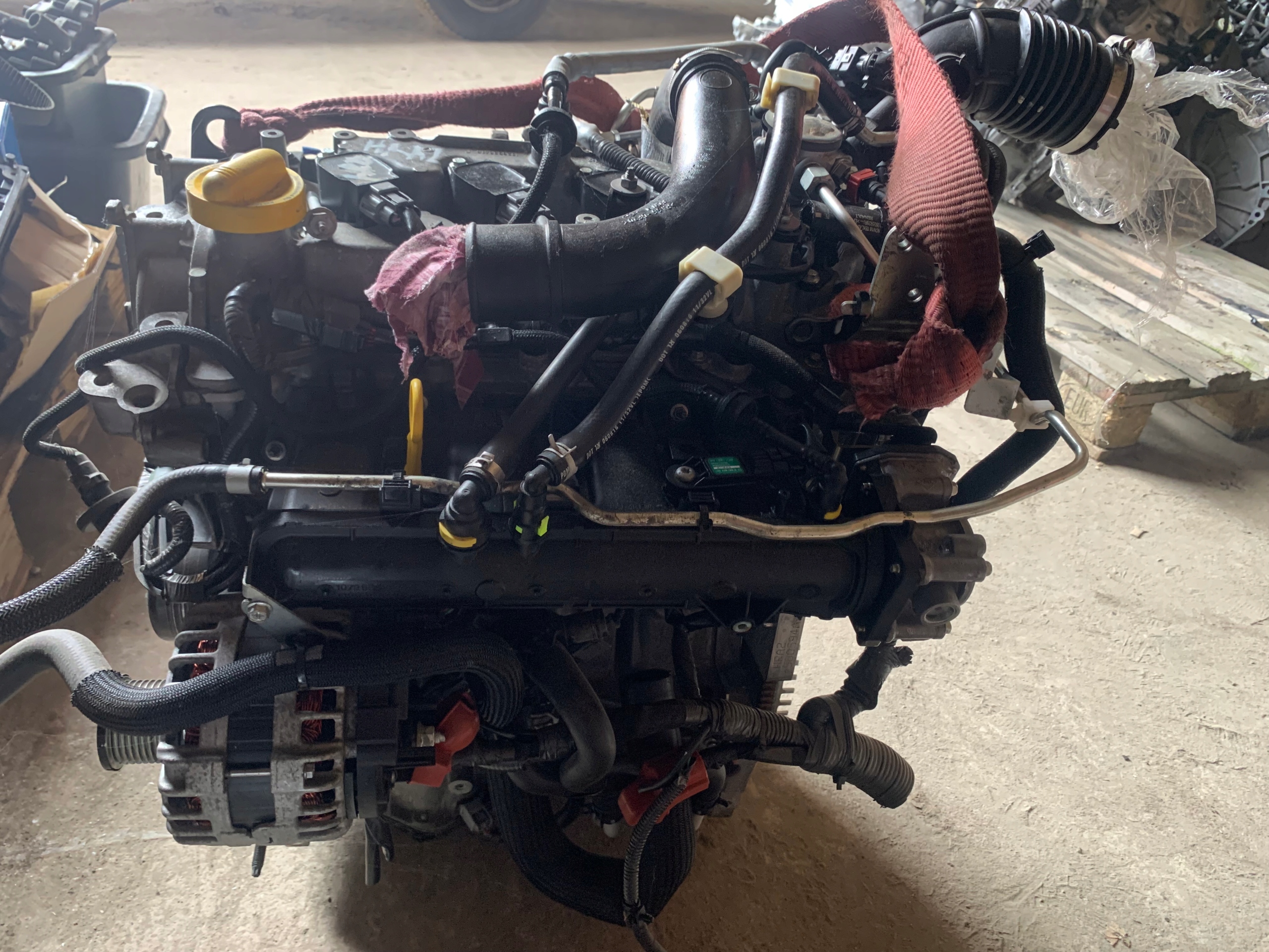 Двигатель 1.2 nissan JUKE qashqai HRA2 комплектный