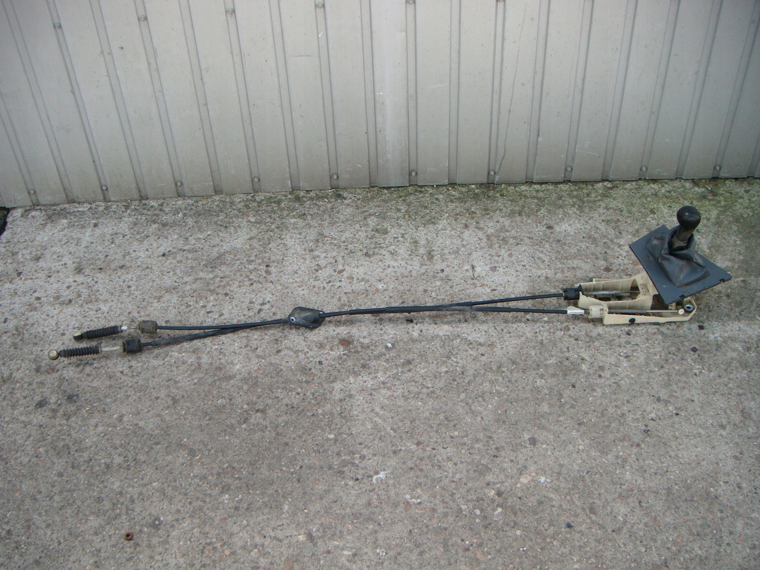 VOLVO V70 II 00-07 D5 LINKI BIEGÓW 8653037