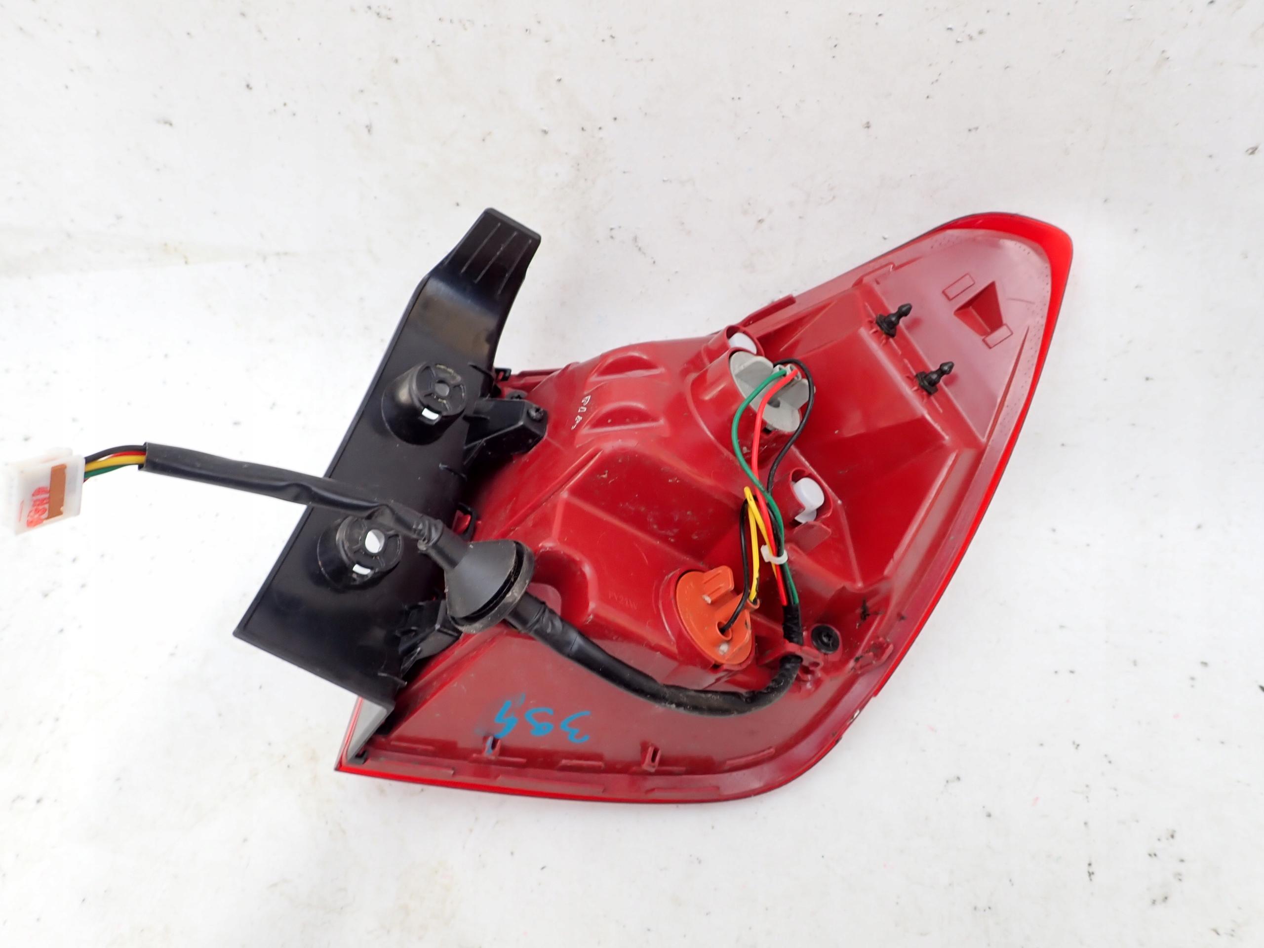 KIA RIO IV 17- light left rear part rear
