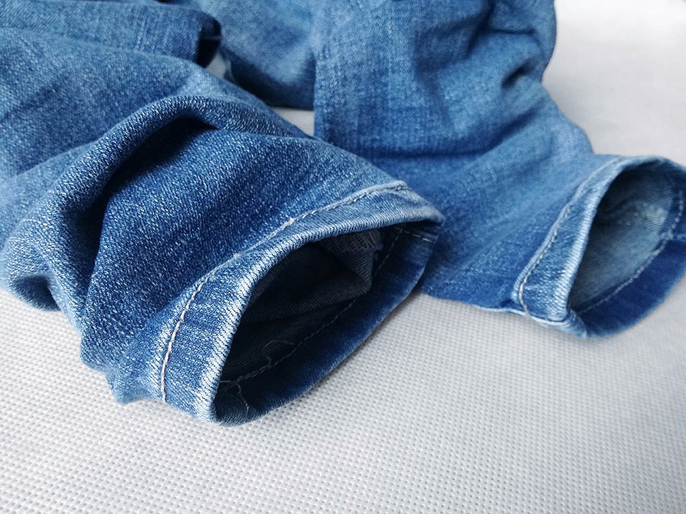 SPODNIE WYSOKI STAN MODELUJĄCE SZEROKI PAS JEANS Cechy dodatkowe push-up wyszczuplające