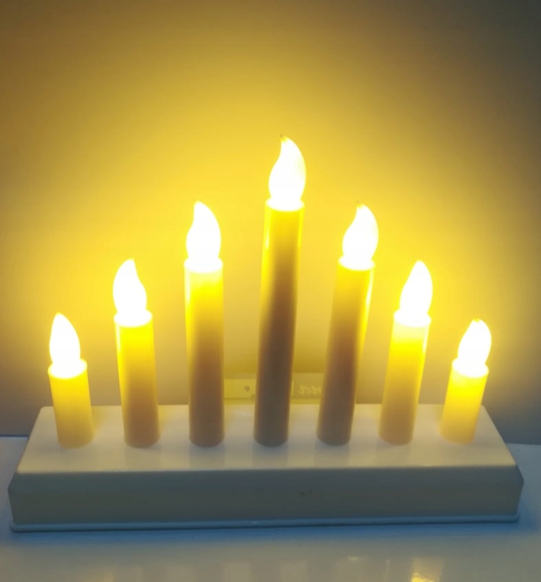 ŚWIECZNIK ŚWIĄTECZNY 7 LED ŚWIECZKA OZDOBA BOŻONARODZENIOWA Materiał plastik