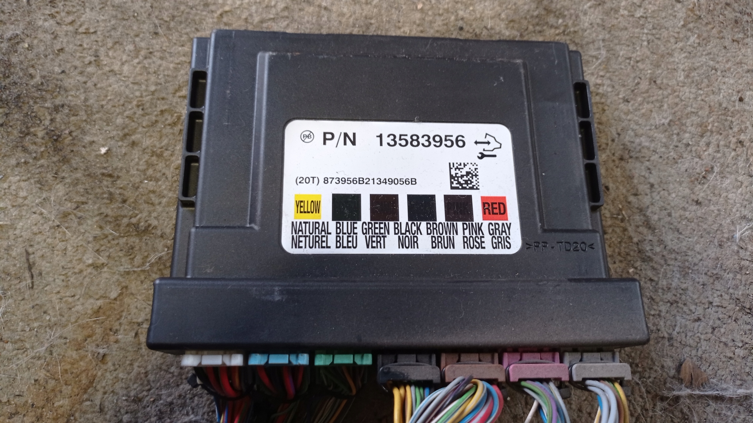 МОДУЛЬ КОМФОРТА OPEL ASTRA J 13583956