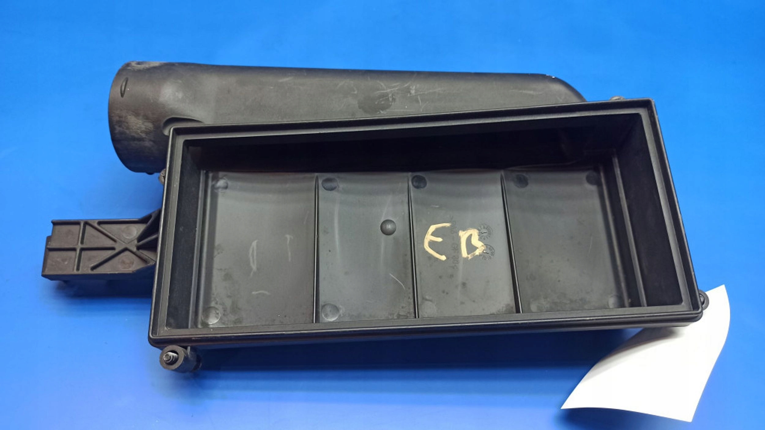 крышка фильтра Воздух левый CHRYSLER CROSSFIRE W193