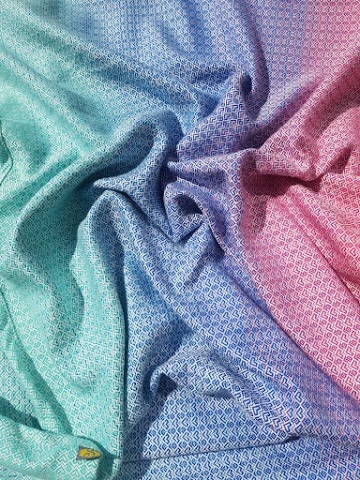 Everyslings BabyHeart Proudberry chusta tkana 4,2 m Kolor Odcienie niebieskiego Odcienie różu Odcienie zieleni