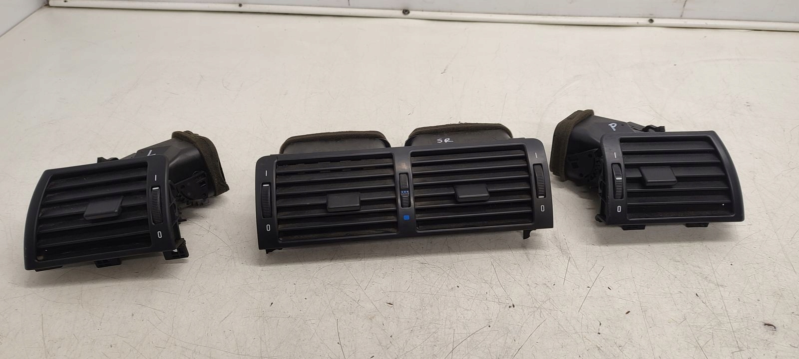 Kratki des lüfters komplet BMW E46 LIFT 2,2