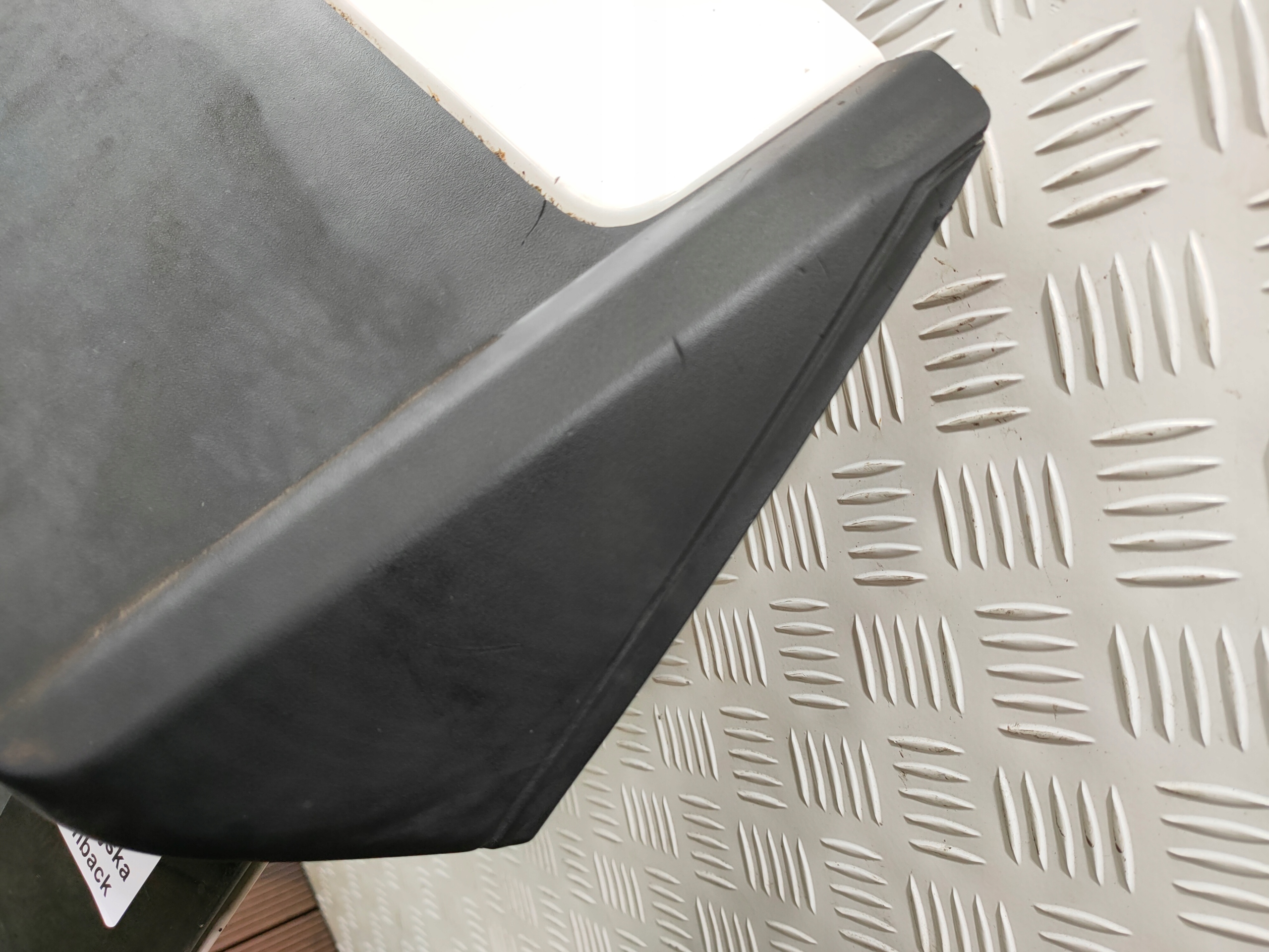DODGE CALIBER 06-11 boot doors boot rear part colour PW1