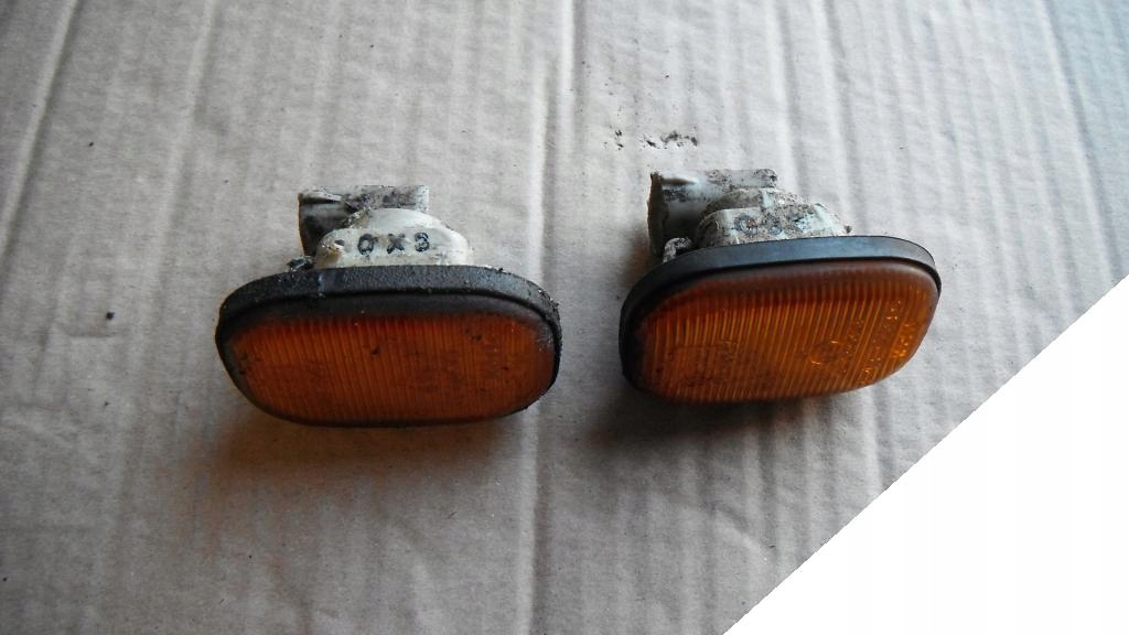 LEXUS RX 300 98-03r KIERUNKOWSKAZ W BŁOTNIK