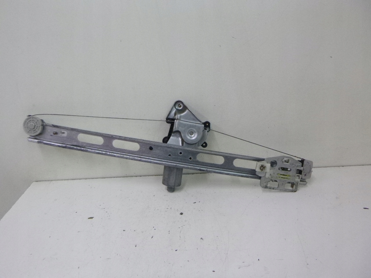 MÉCANISME VITRE AVANT DROITE MERCEDES W168 2001R.