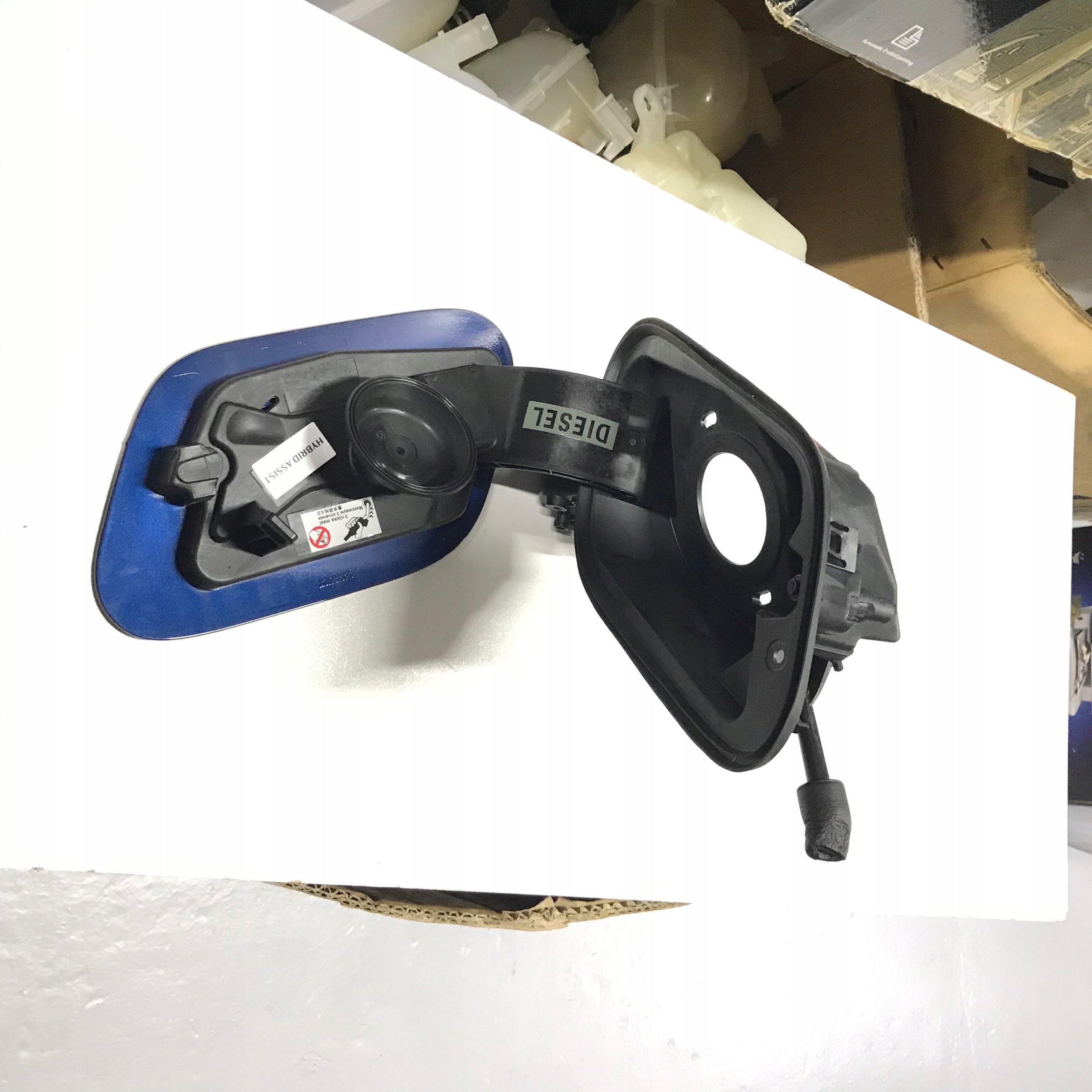 RENAULT SCENIC IV VOLET TRAPPE CARBURANT CARBURANT TERPR
