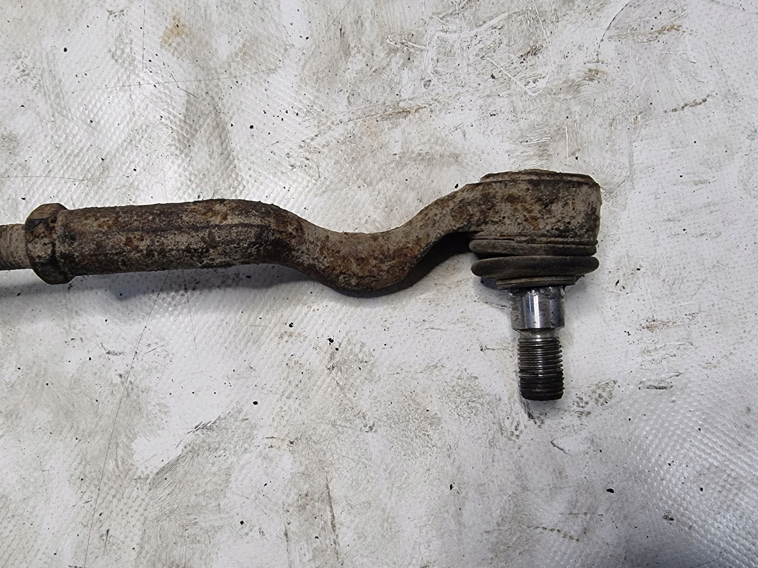 Boîter direction Boîter direction OE A2104602884 MERCEDES E KLASA W210