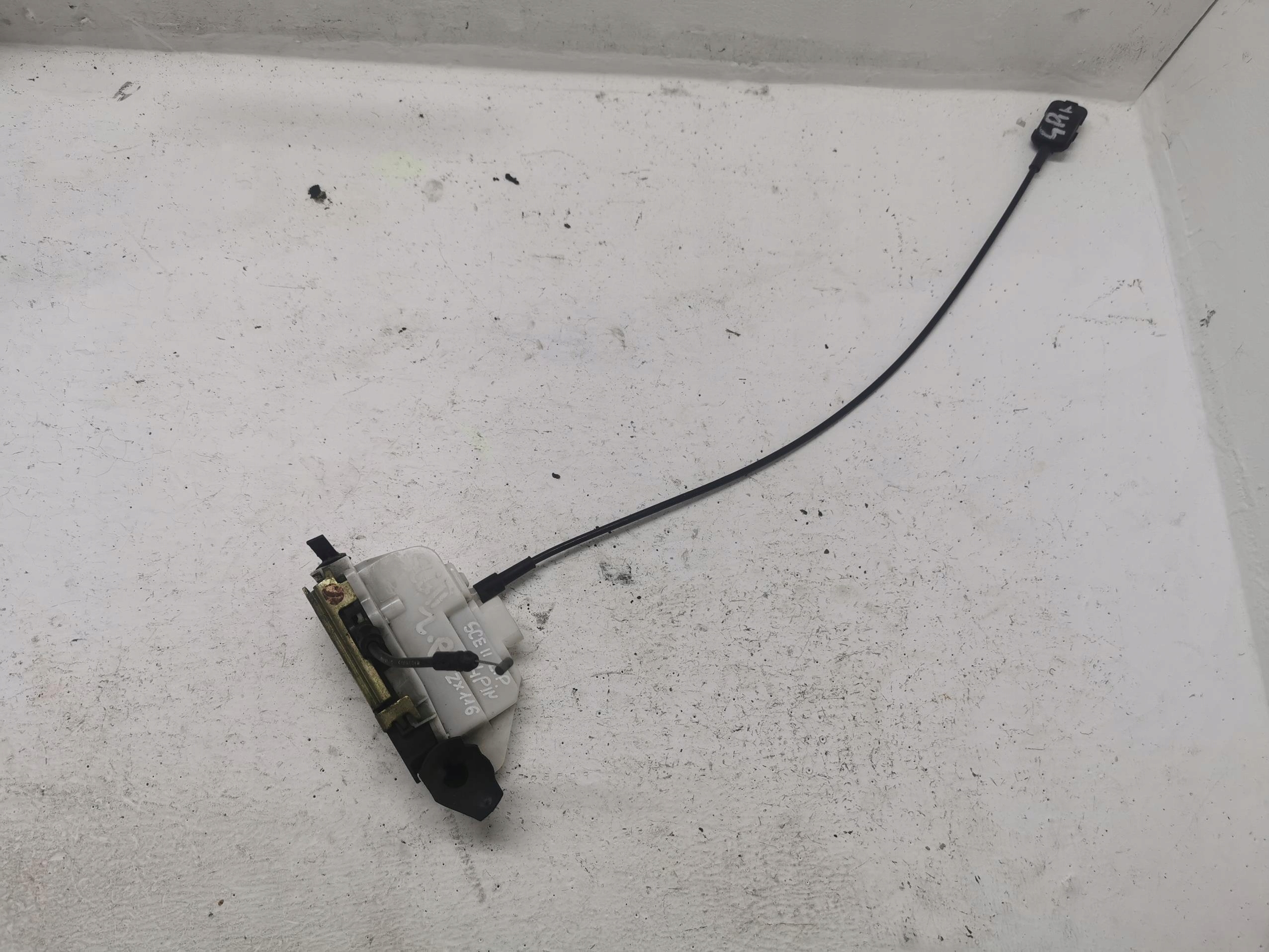 lock door left front RENAULT SCENIC II 4 PIN EU