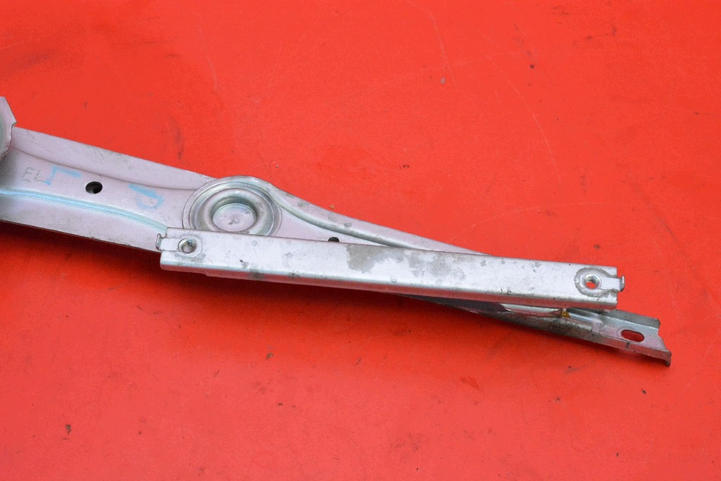 window regulator left front EU 85720-02480 TOYOTA COROLLA XI E18 13-19