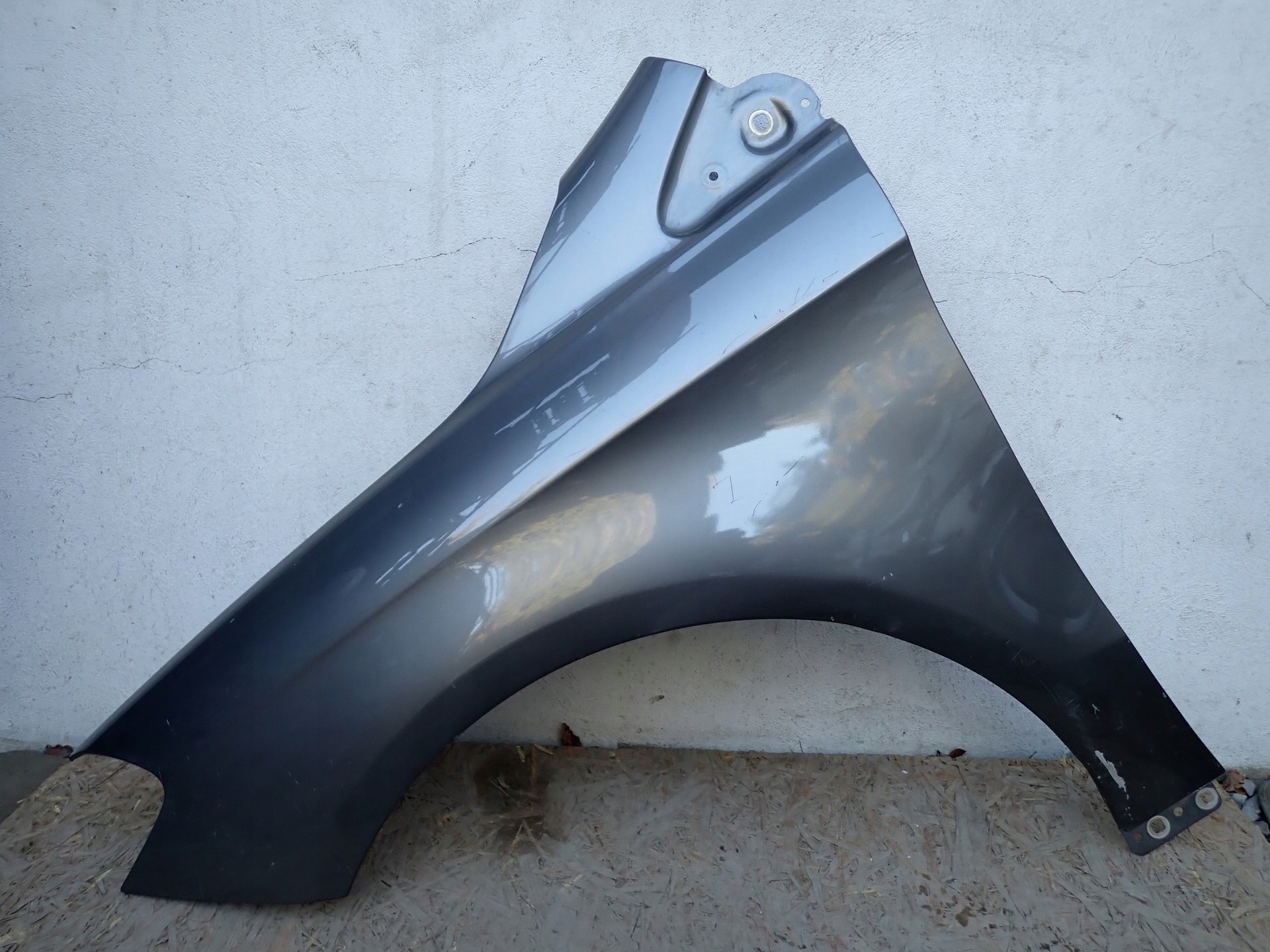 fender left front front MERCEDES B KLASA 246 2011-2018R A2468810101