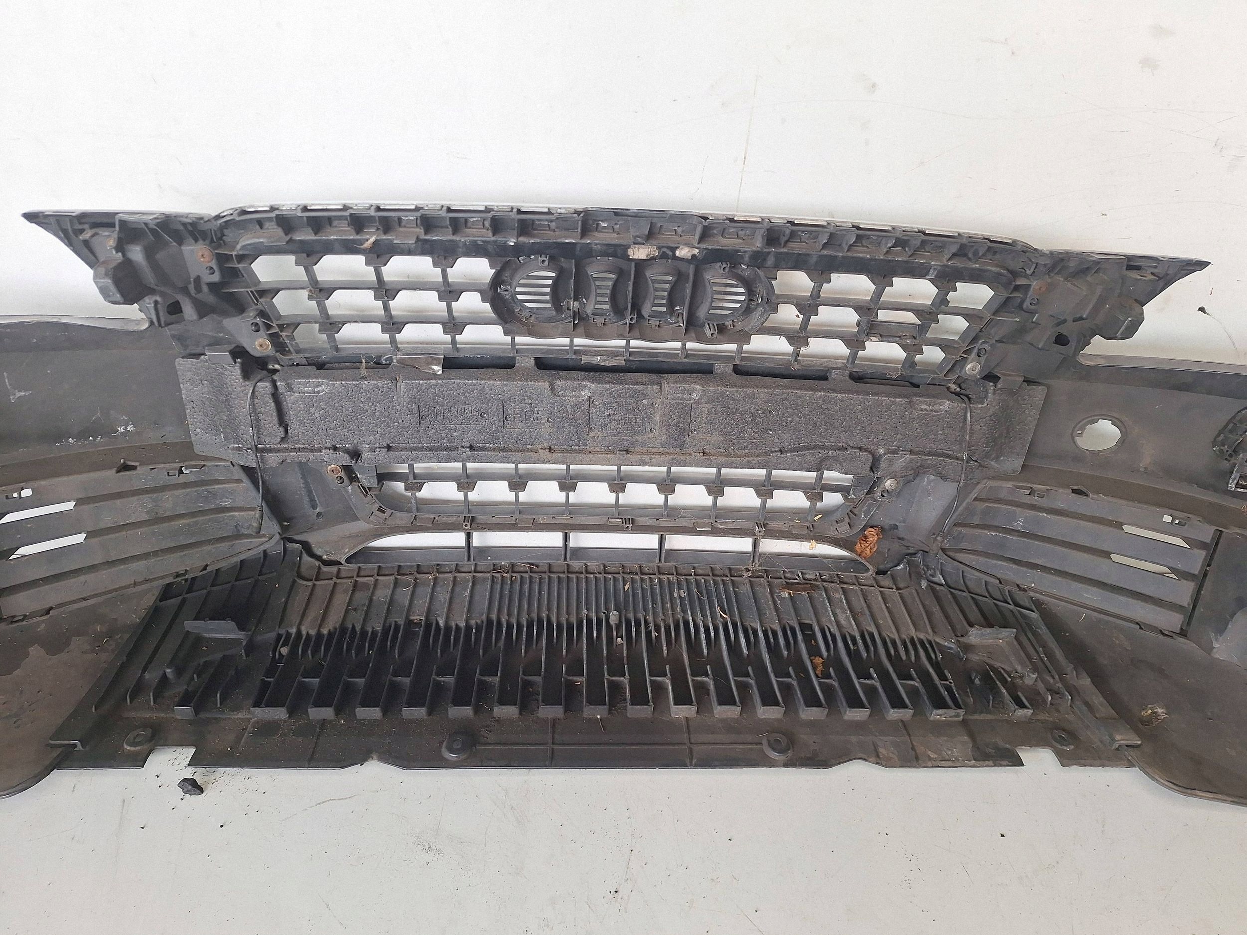 AUDI A4 B8 8K 08-12 branik + XENON 8K0807437