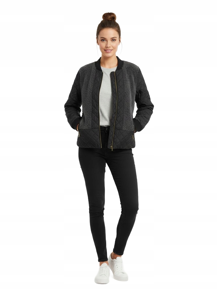 Desires Černá Prošívaná Bunda S Pleteným Zadním Dílem A Rukávy M Jpa