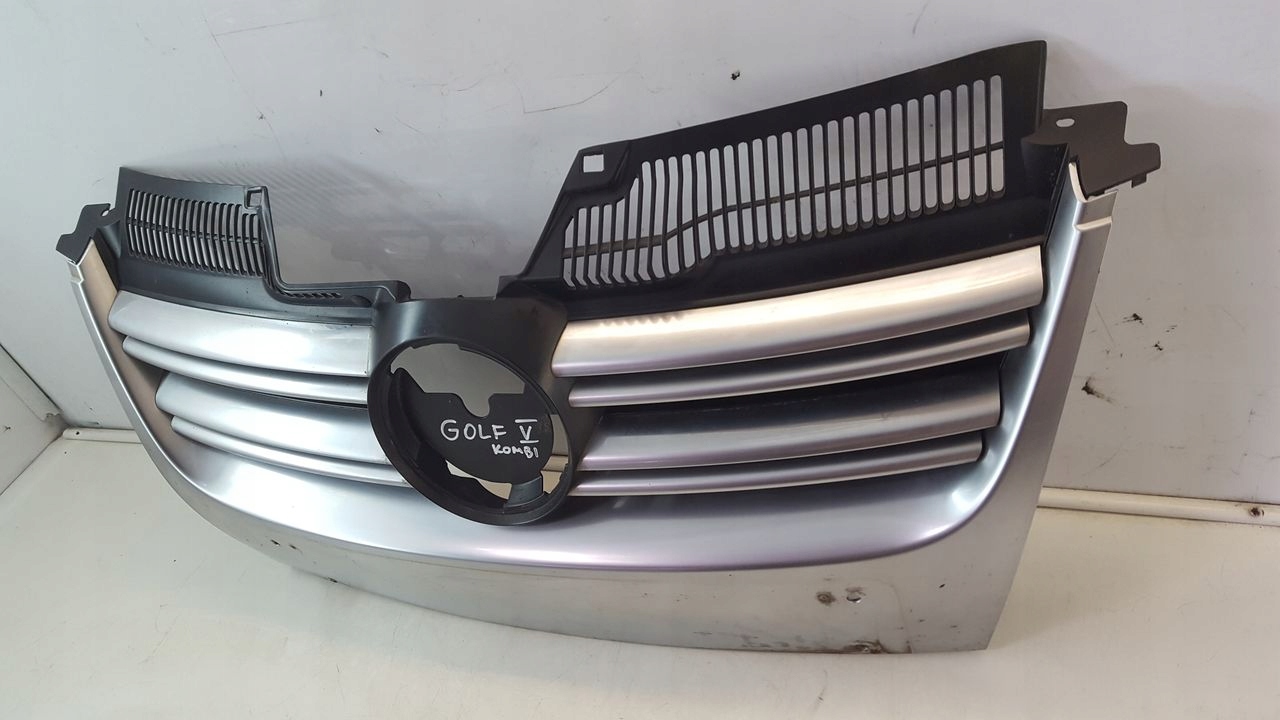 maska chladiče maska VW Golf V