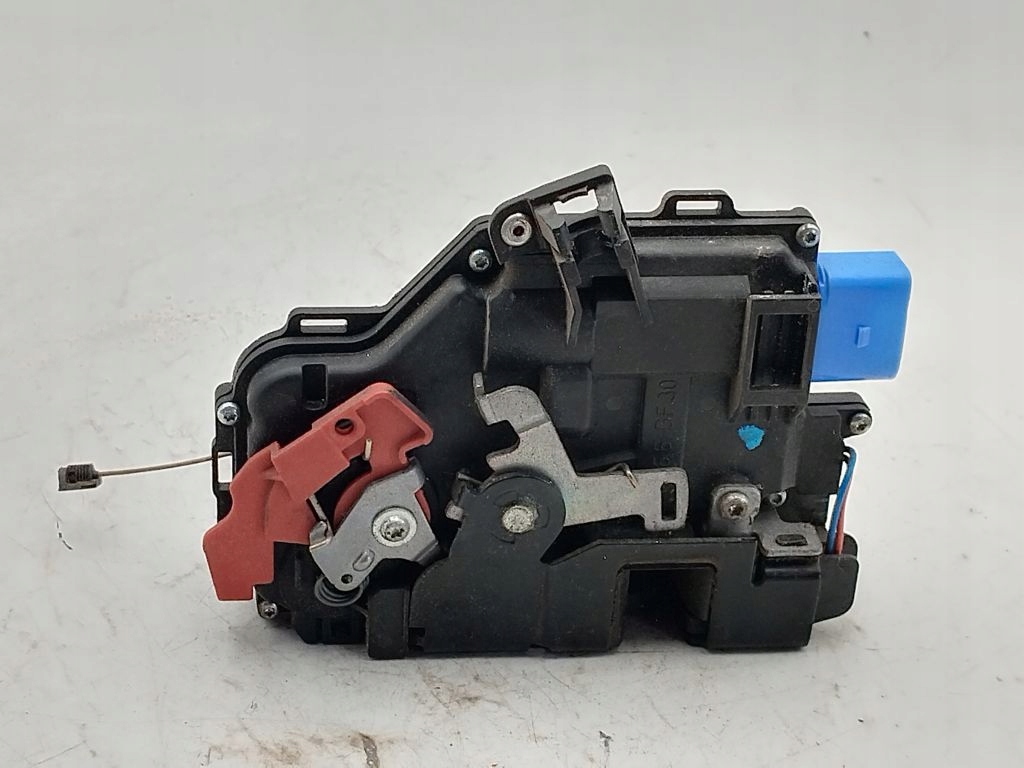 VW Touran and lock door left front 3D1837015AB 9 PIN