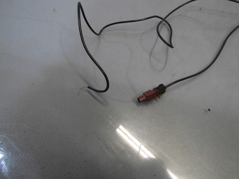 ANTENA PŁETWA AUDI A4 B7 Model dachowa