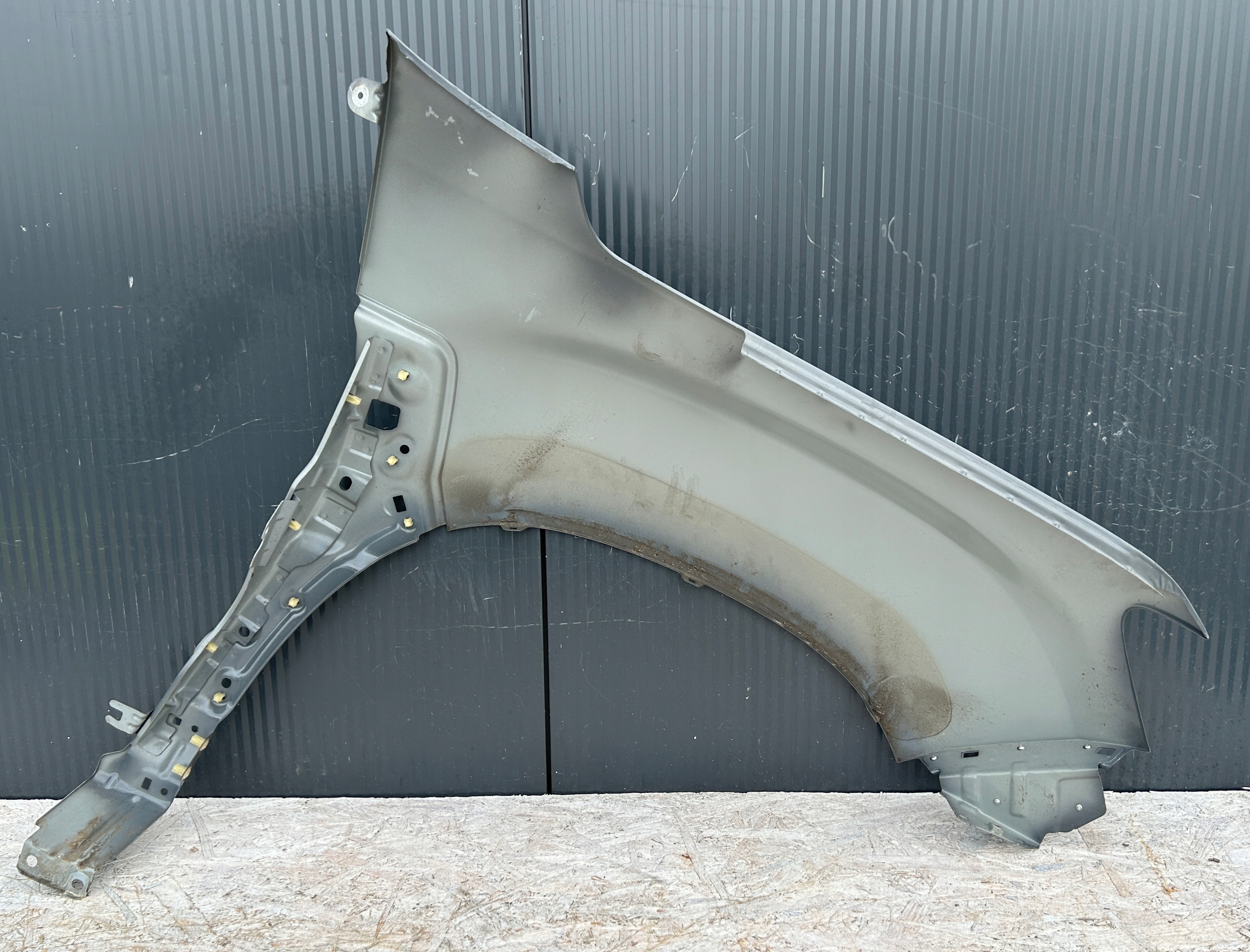 fender left front front DACIA DUSTER II 17