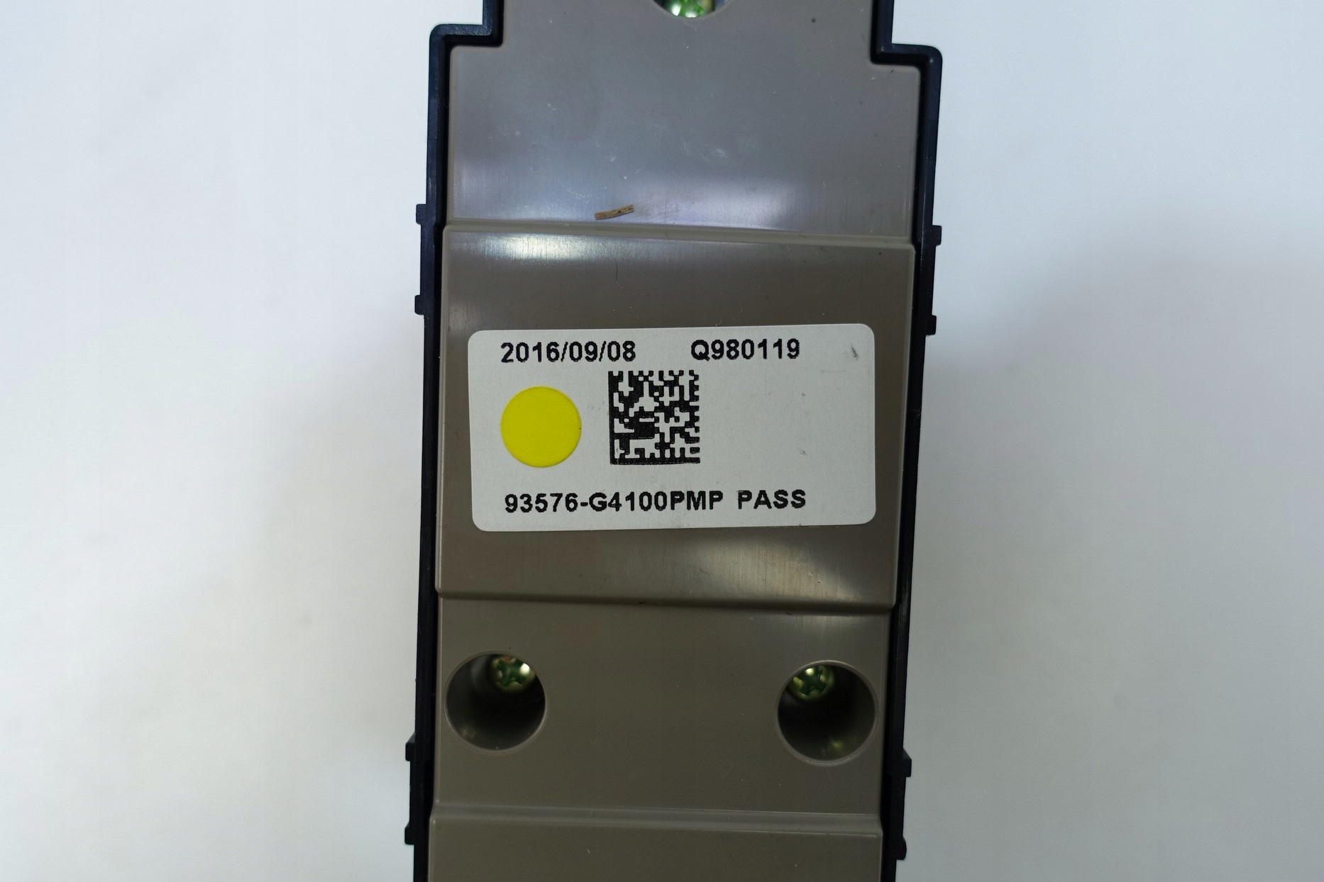switch windows HYUNDAI I30 III 16- 93576-G4100