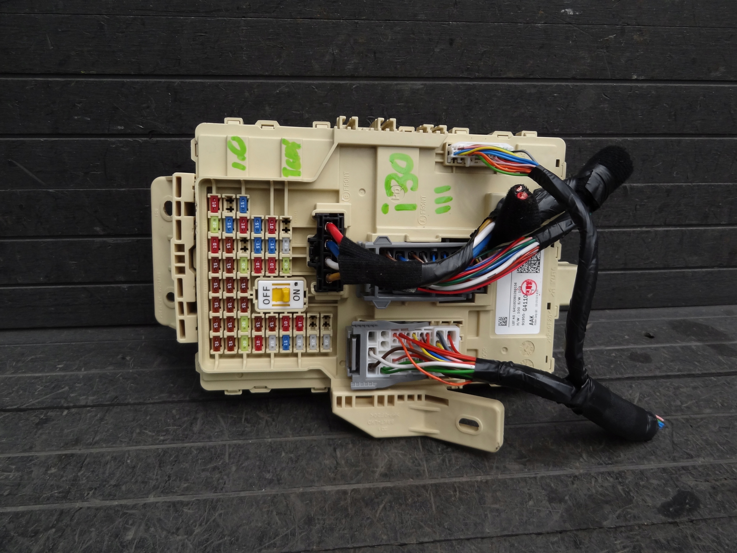 HYUNDAI I30 III LIFT 2023 SKRZYNKA BEZPIECZNIKÓW 91955-G4110 ORYGINAL