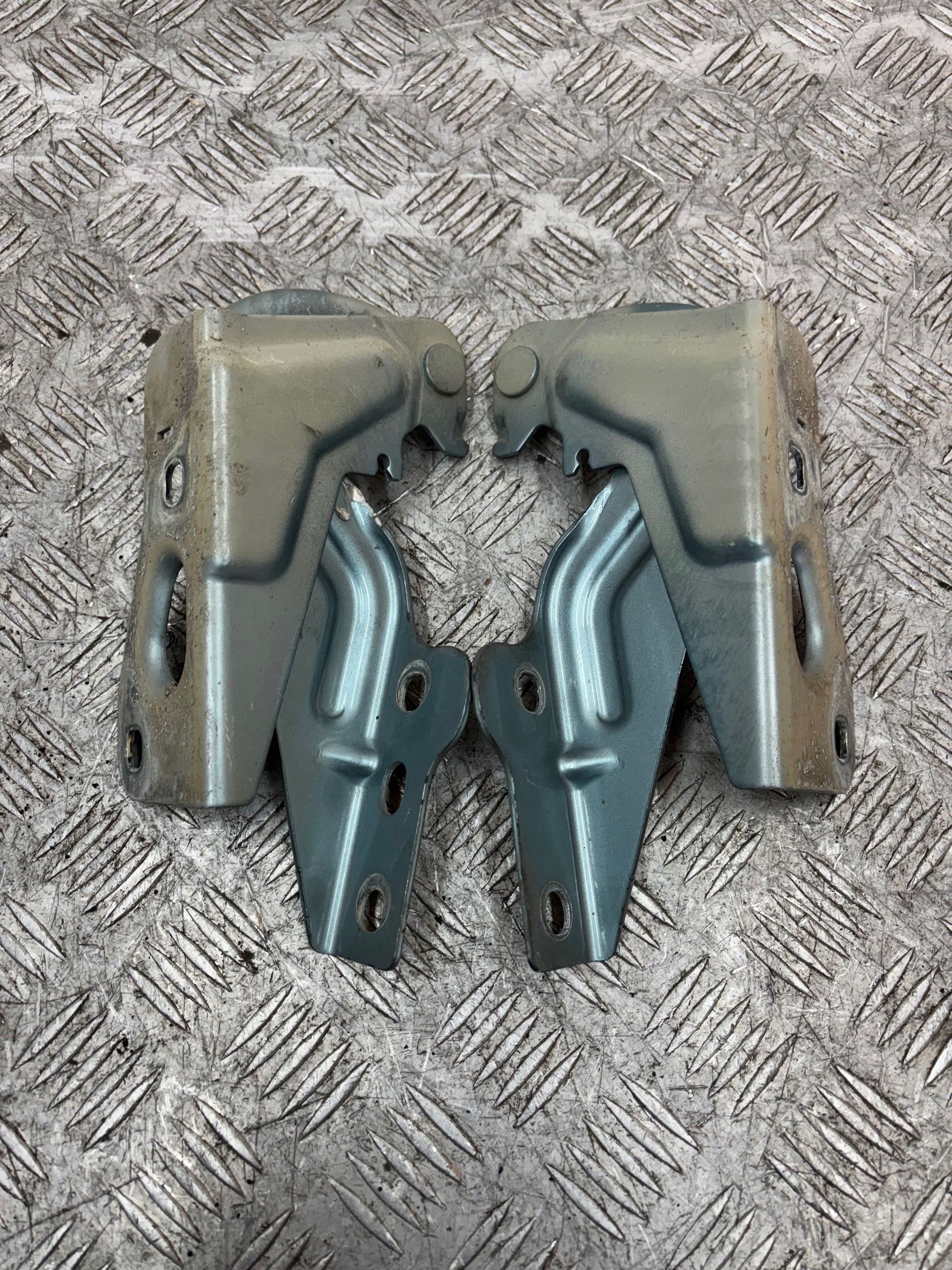 bonnet hinges left right SEAT IBIZA 6J 6J0823302A