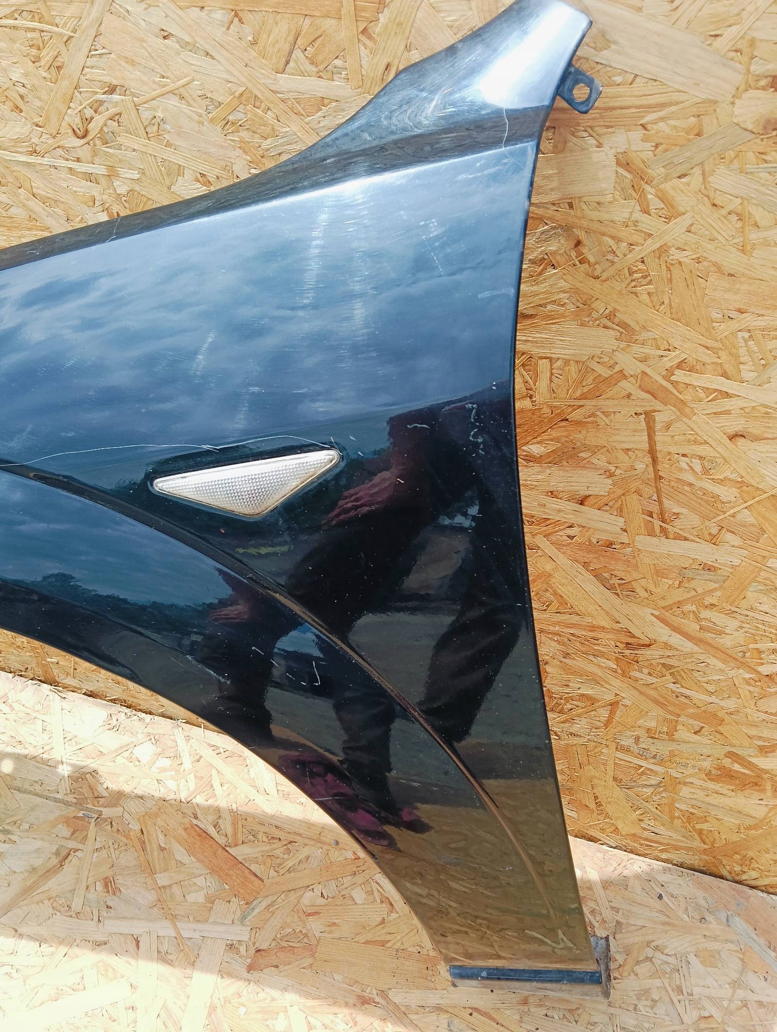fender left front Do Malowania FORD Mondeo MK3 Lakier G0