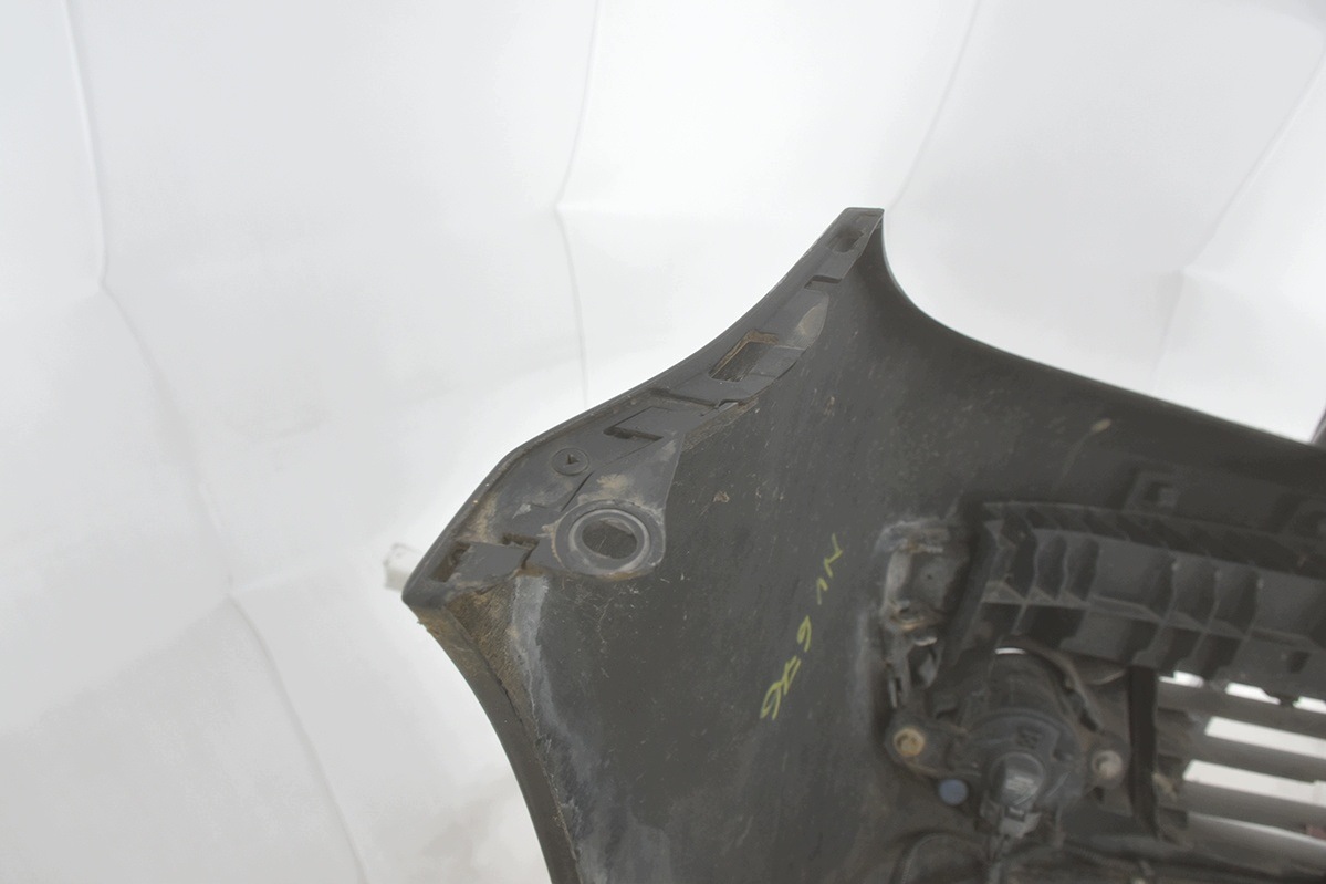 front bumper * front RENAULT CLIO III 195 NV676