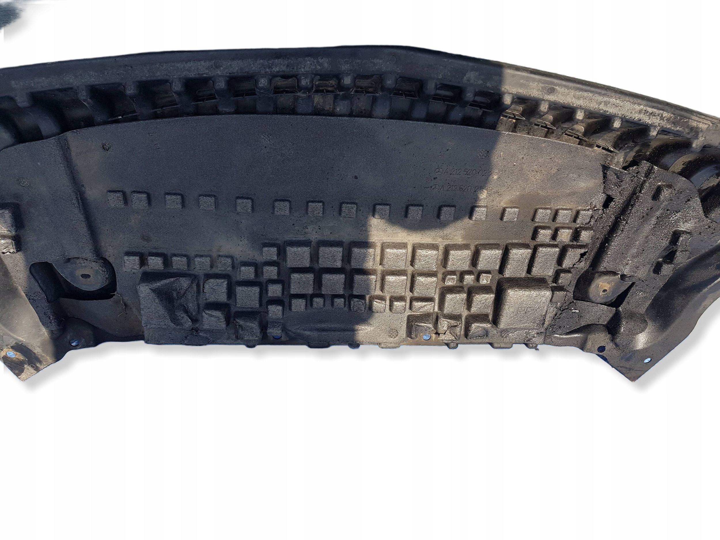 cover below engine bumper front Mercedes E W212 2125200223