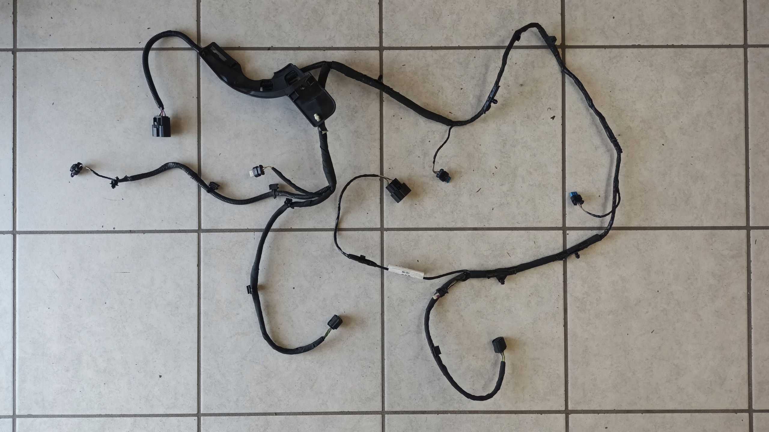 bundle PARKTRONIK rear part VOLVO XC60 LIFT 2021->