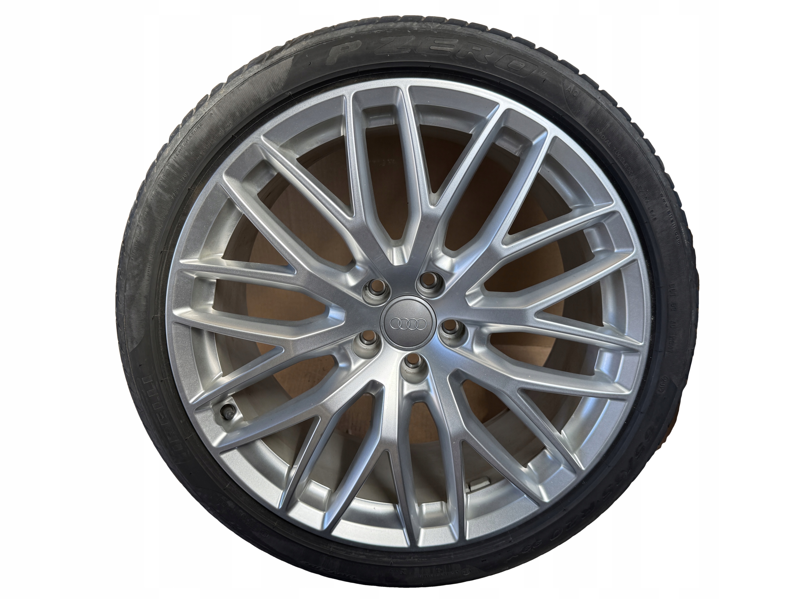 AUDI A7 4G wheels discs 265/35R20 PIRELLI