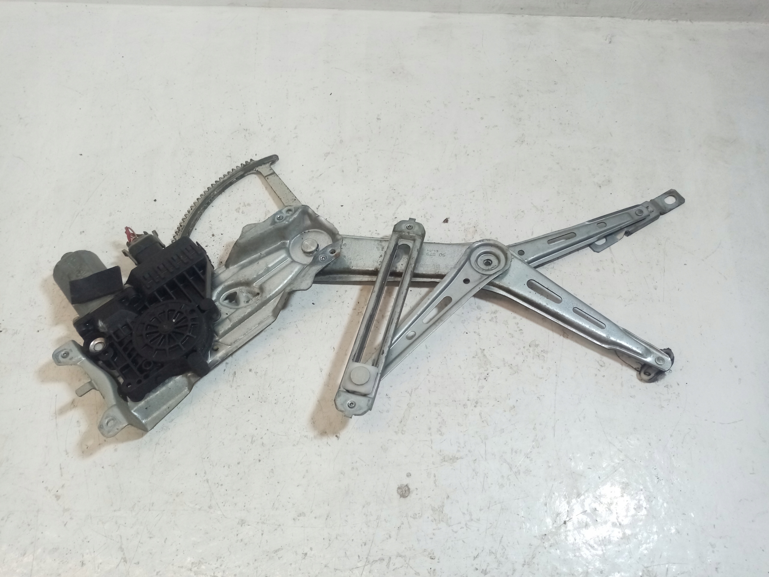 ELE mechanism windows left front OPEL ZAFIRA A 90579355