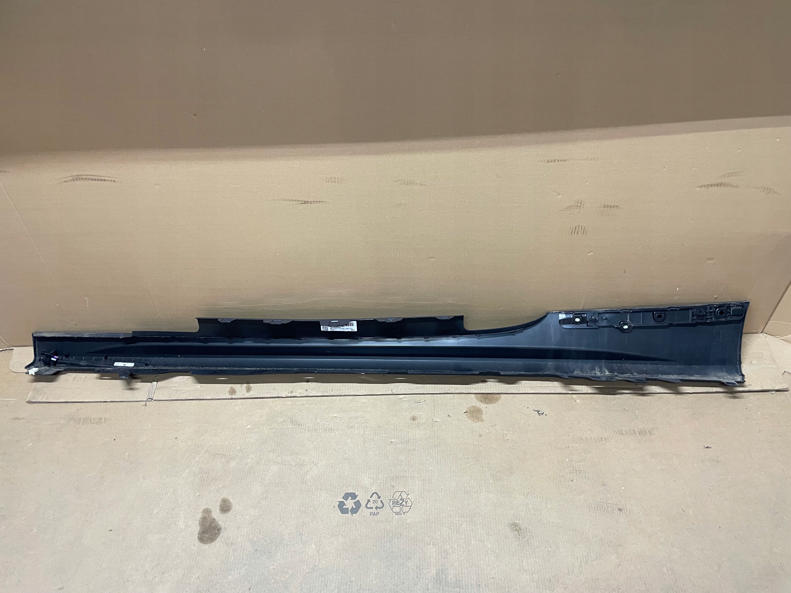 moulding threshold right LED m-packet BMW 4 G22 G23 C36 IDEAL
