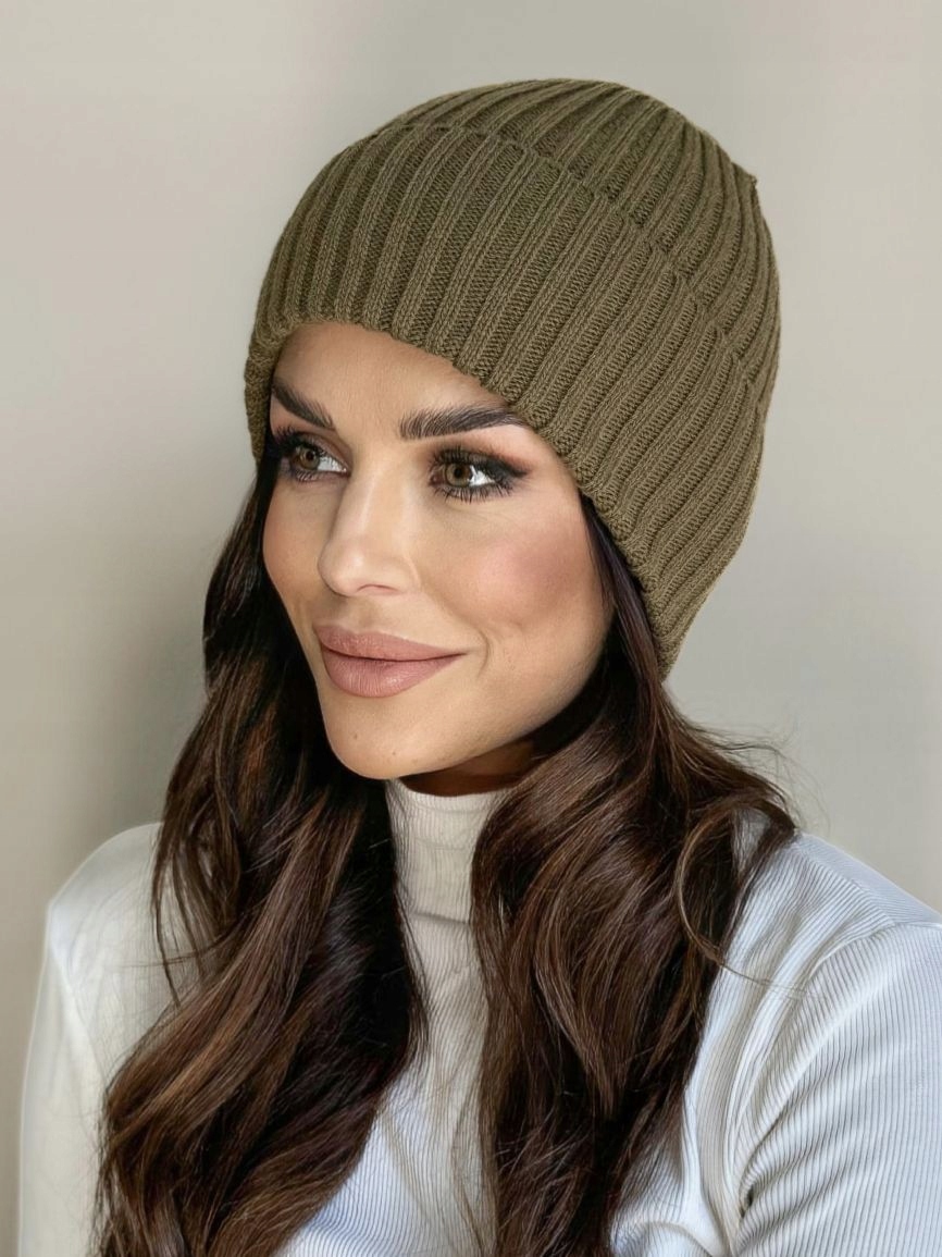 CZAPKA DAMSKA MĘSKA MŁODZIEŻOWA JESIEŃ ZIMA WIOSNA CIEPŁA WEŁNIANA KOL 2985 Wzór dominujący bez wzoru