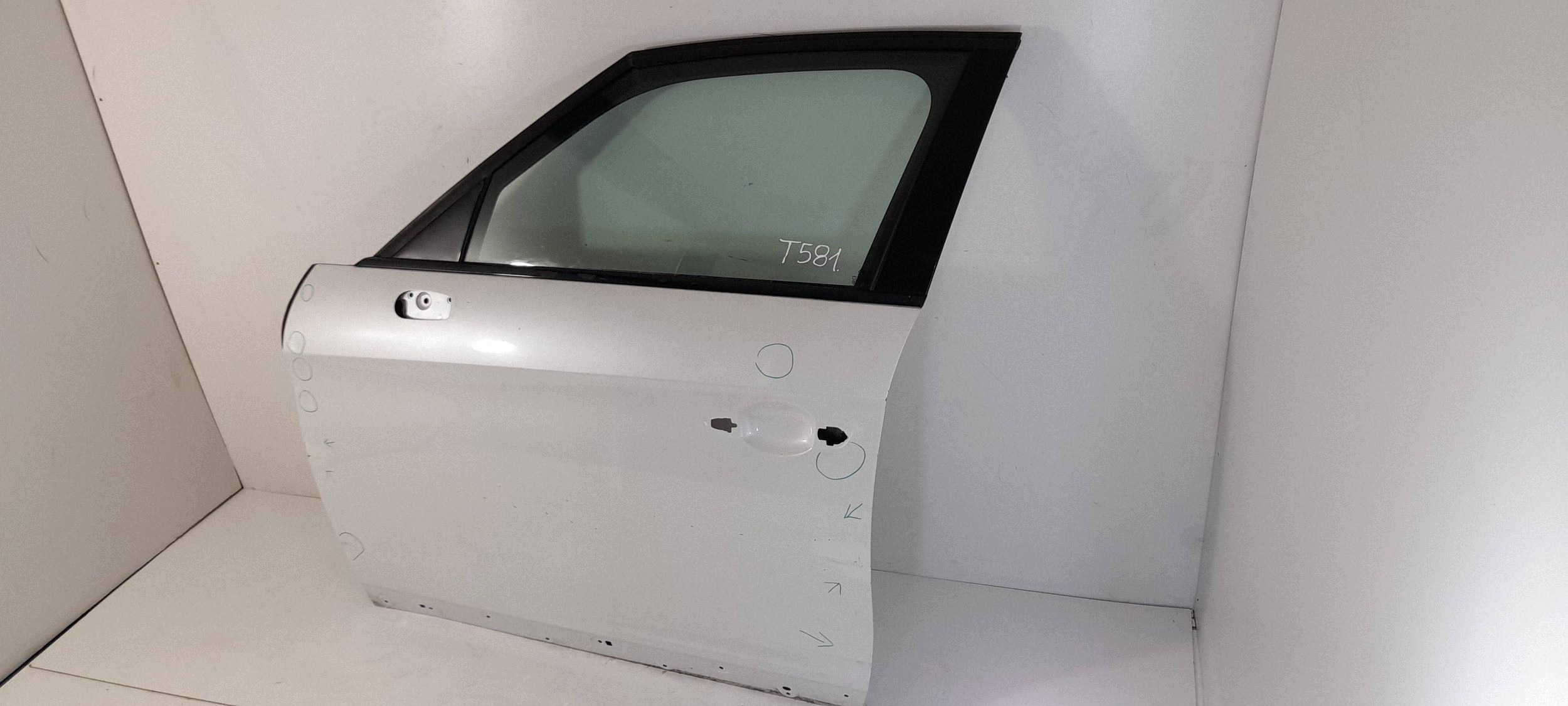 Citroen DS5 door front left (T581)