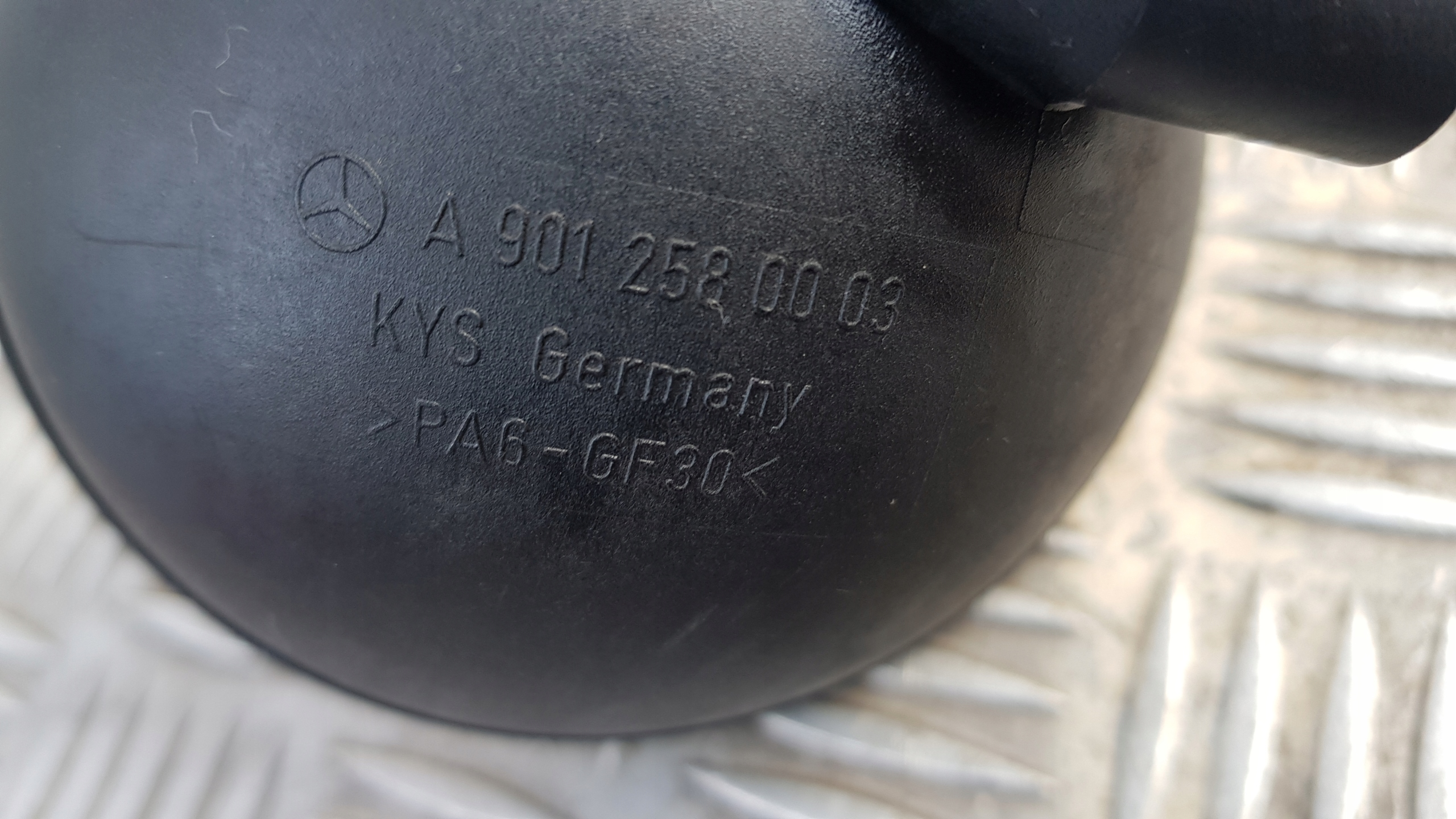 MERCEDES W163 tank vacual A9012580003