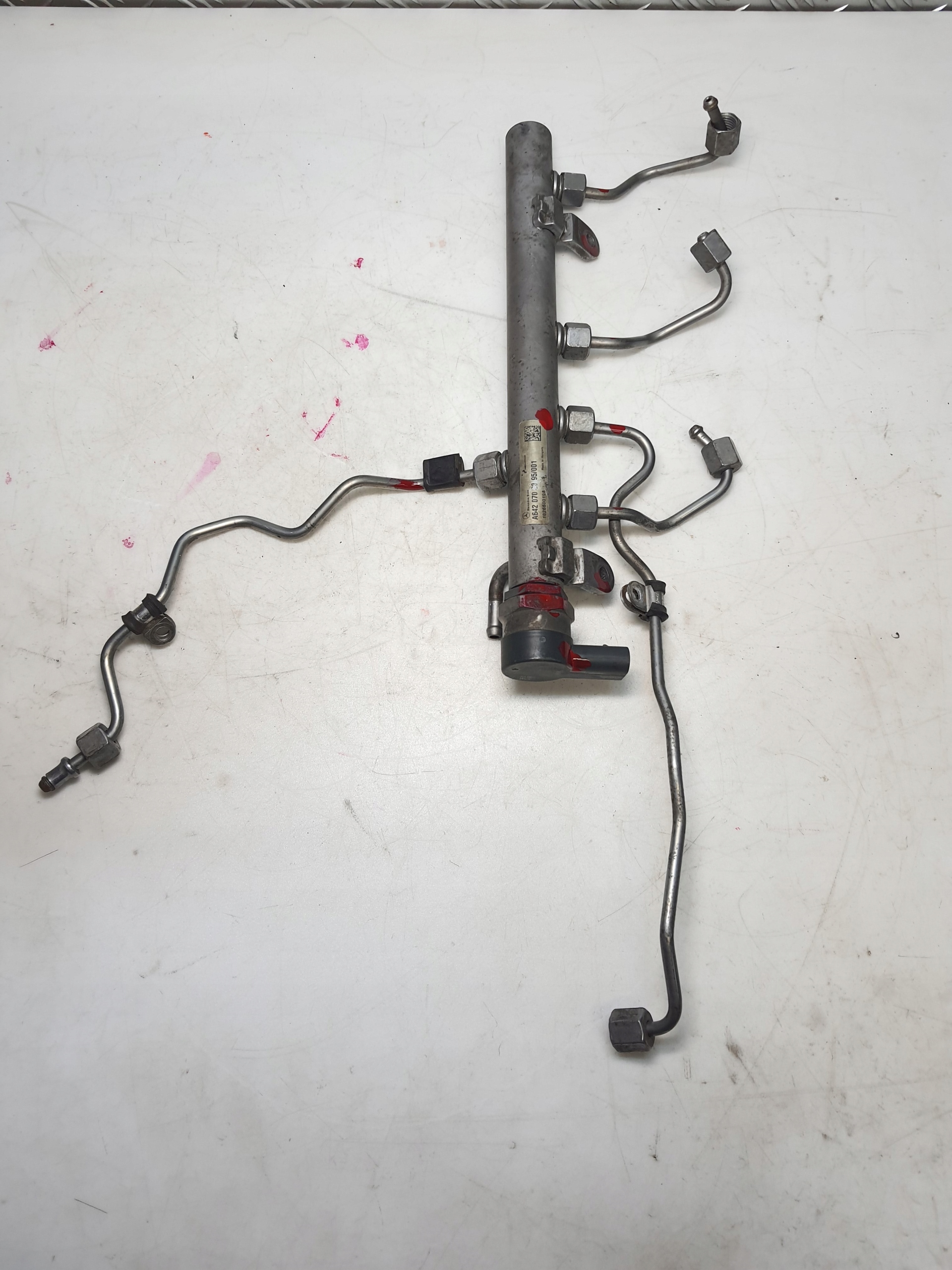 топливная рейка MERCEDES W204 W221 W207 W212 3.0 CDI 6420703395 6420700146
