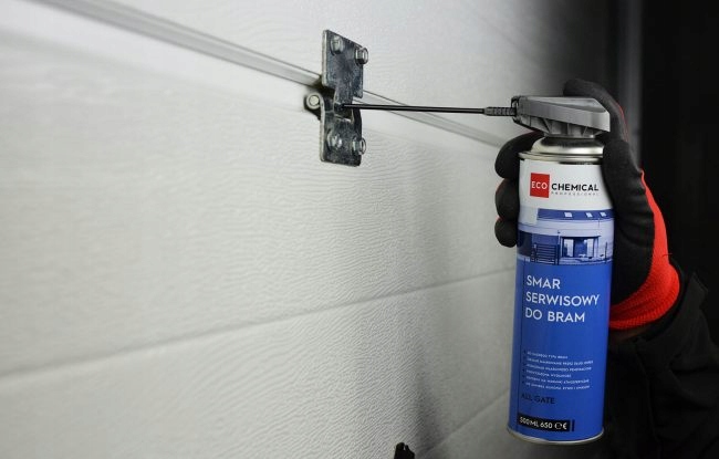 SMAR DO BRAM GARAŻOWYCH PROWADNIC ZAMKÓW ZAWIASÓW KŁÓDEK ZĘBATEK SPRAY Numer katalogowy producenta A090