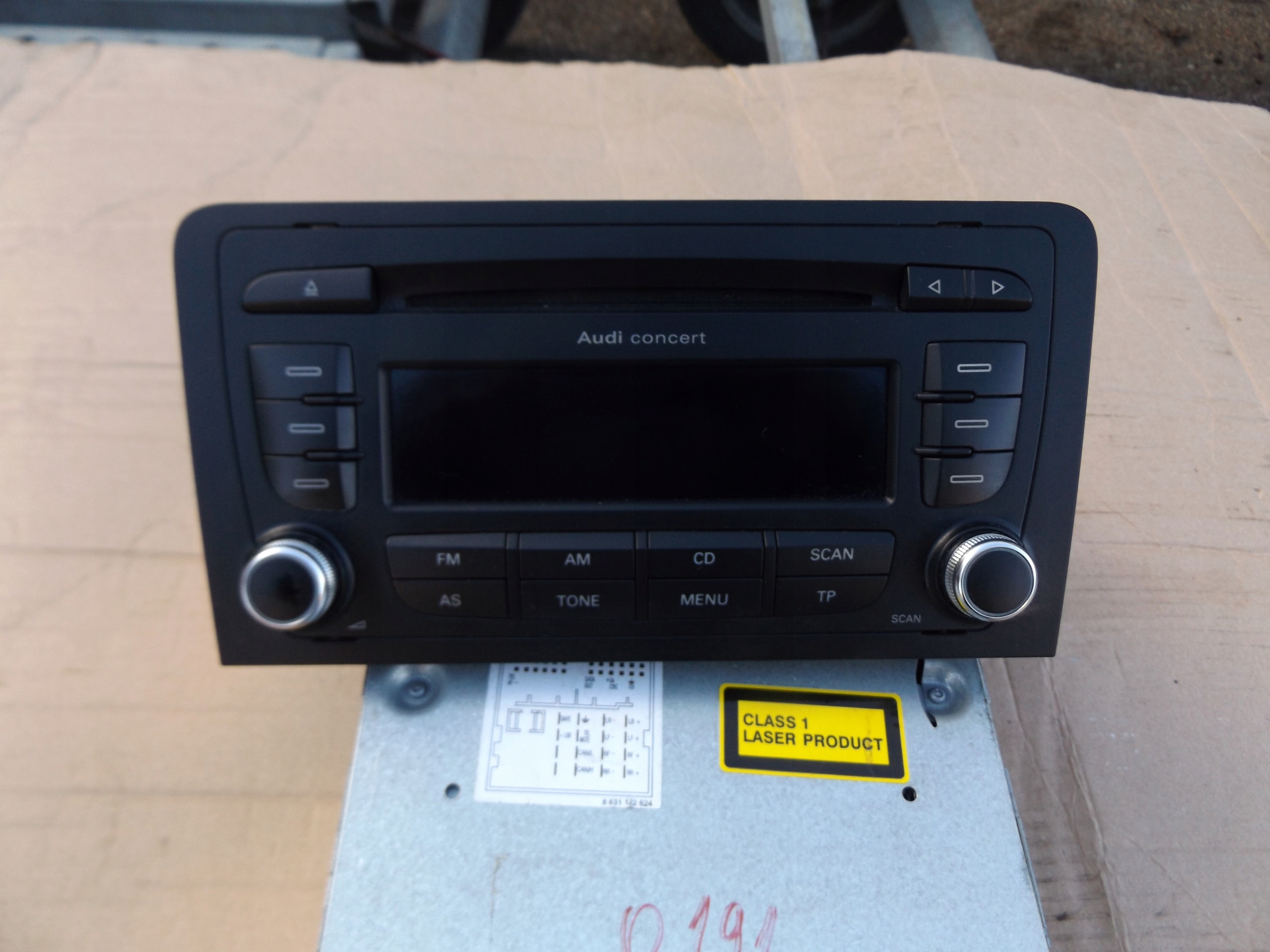 Радио AUDI A3 8P 8P0035186G код