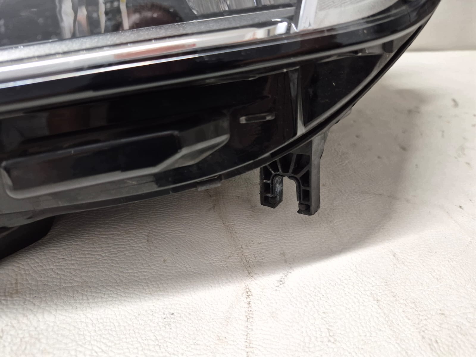 AUDI A4 B9 8W LIFT 19- light left front front FULL LED 8W0941011