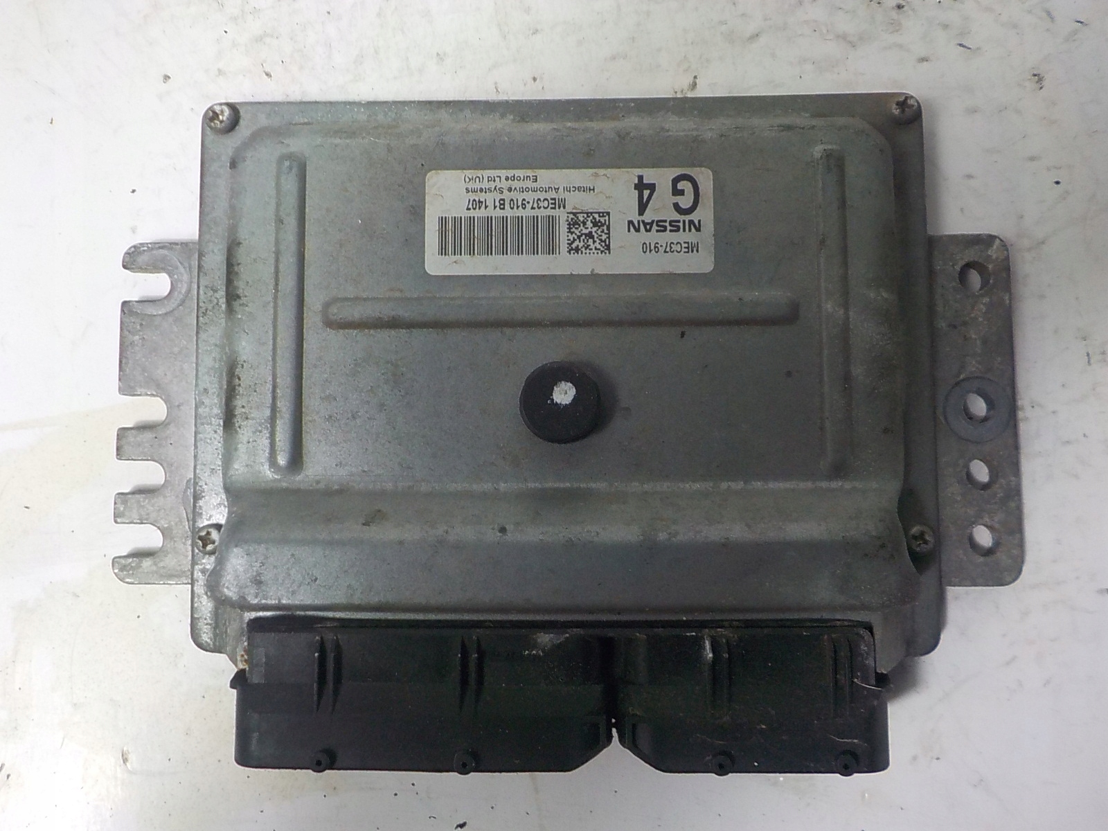 NISSAN NOTE and computer control unit MEC37-910 G4